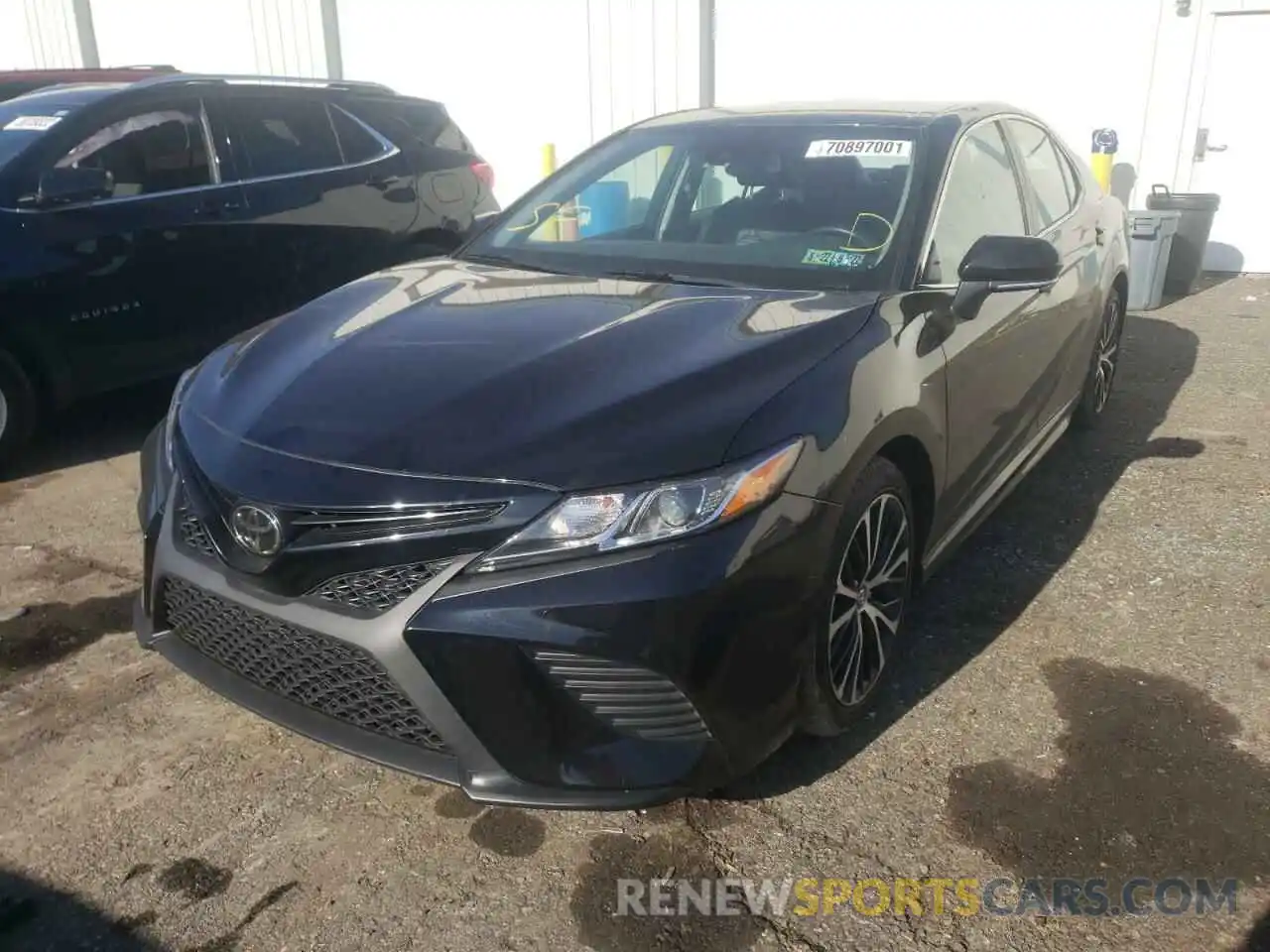 2 Photograph of a damaged car 4T1B11HK8KU230670 TOYOTA CAMRY 2019