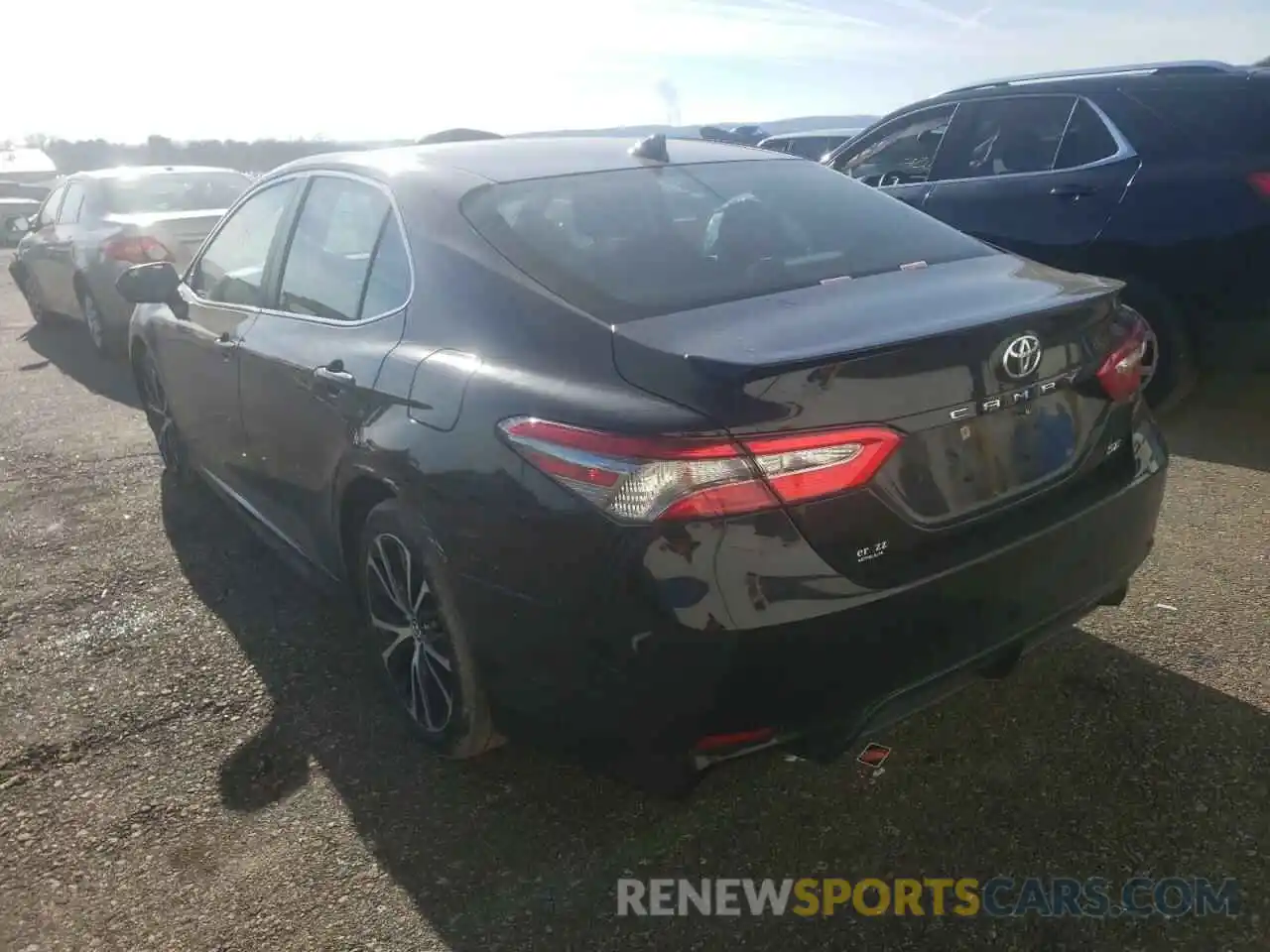 3 Photograph of a damaged car 4T1B11HK8KU230670 TOYOTA CAMRY 2019