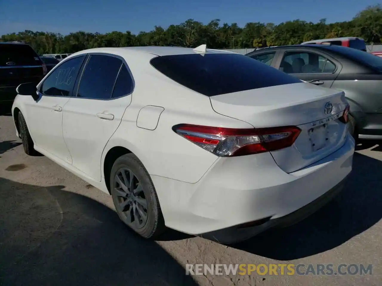 3 Photograph of a damaged car 4T1B11HK8KU231219 TOYOTA CAMRY 2019