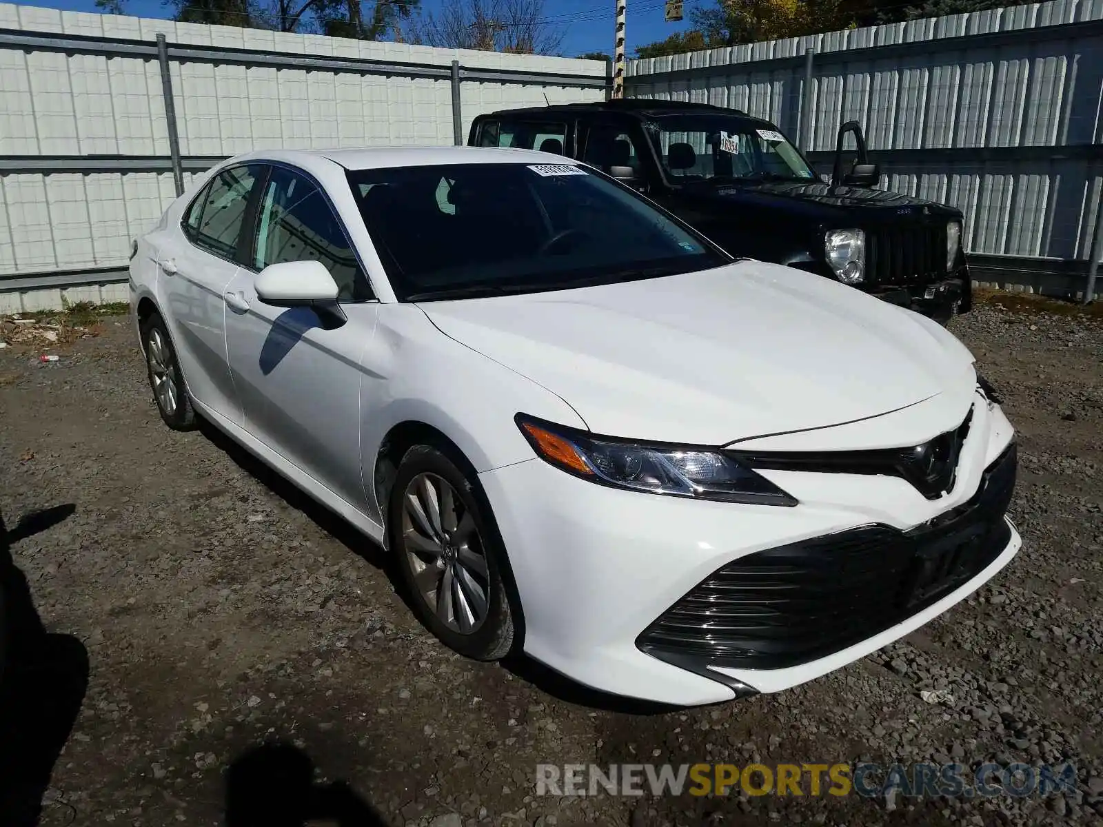 1 Photograph of a damaged car 4T1B11HK8KU232144 TOYOTA CAMRY 2019