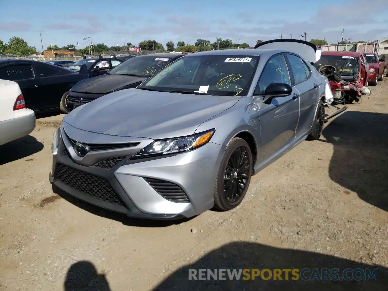 2 Photograph of a damaged car 4T1B11HK8KU232550 TOYOTA CAMRY 2019