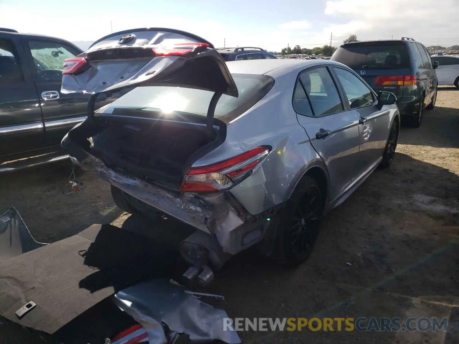 4 Photograph of a damaged car 4T1B11HK8KU232550 TOYOTA CAMRY 2019