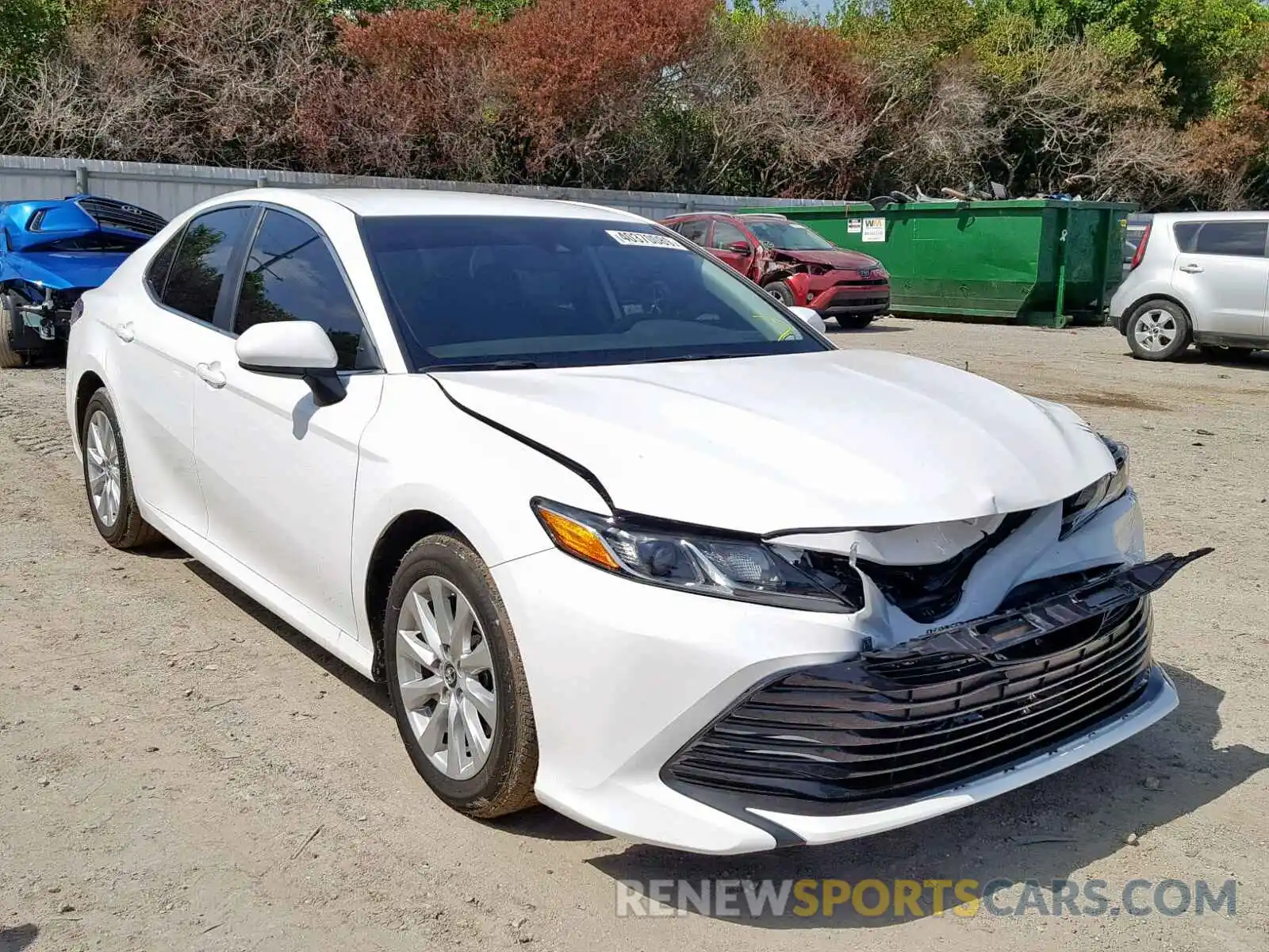 1 Photograph of a damaged car 4T1B11HK8KU233181 TOYOTA CAMRY 2019