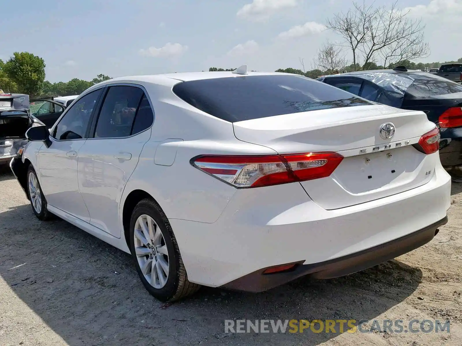 3 Photograph of a damaged car 4T1B11HK8KU233181 TOYOTA CAMRY 2019