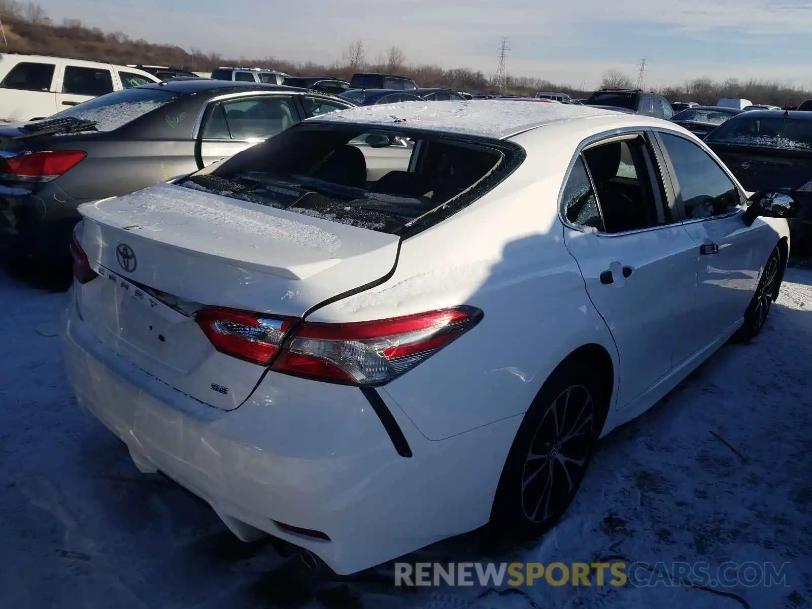 4 Photograph of a damaged car 4T1B11HK8KU234041 TOYOTA CAMRY 2019