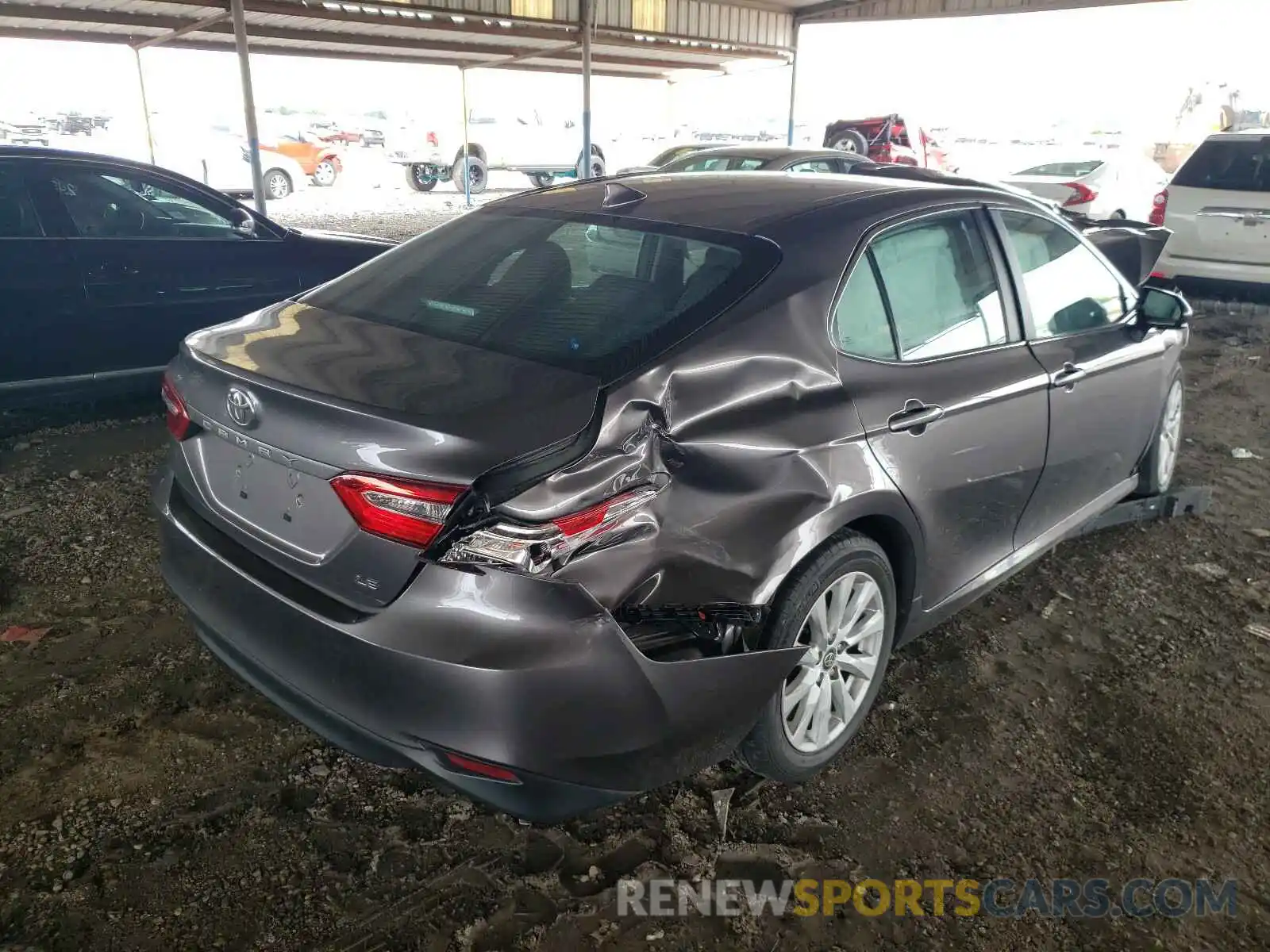 4 Photograph of a damaged car 4T1B11HK8KU234542 TOYOTA CAMRY 2019