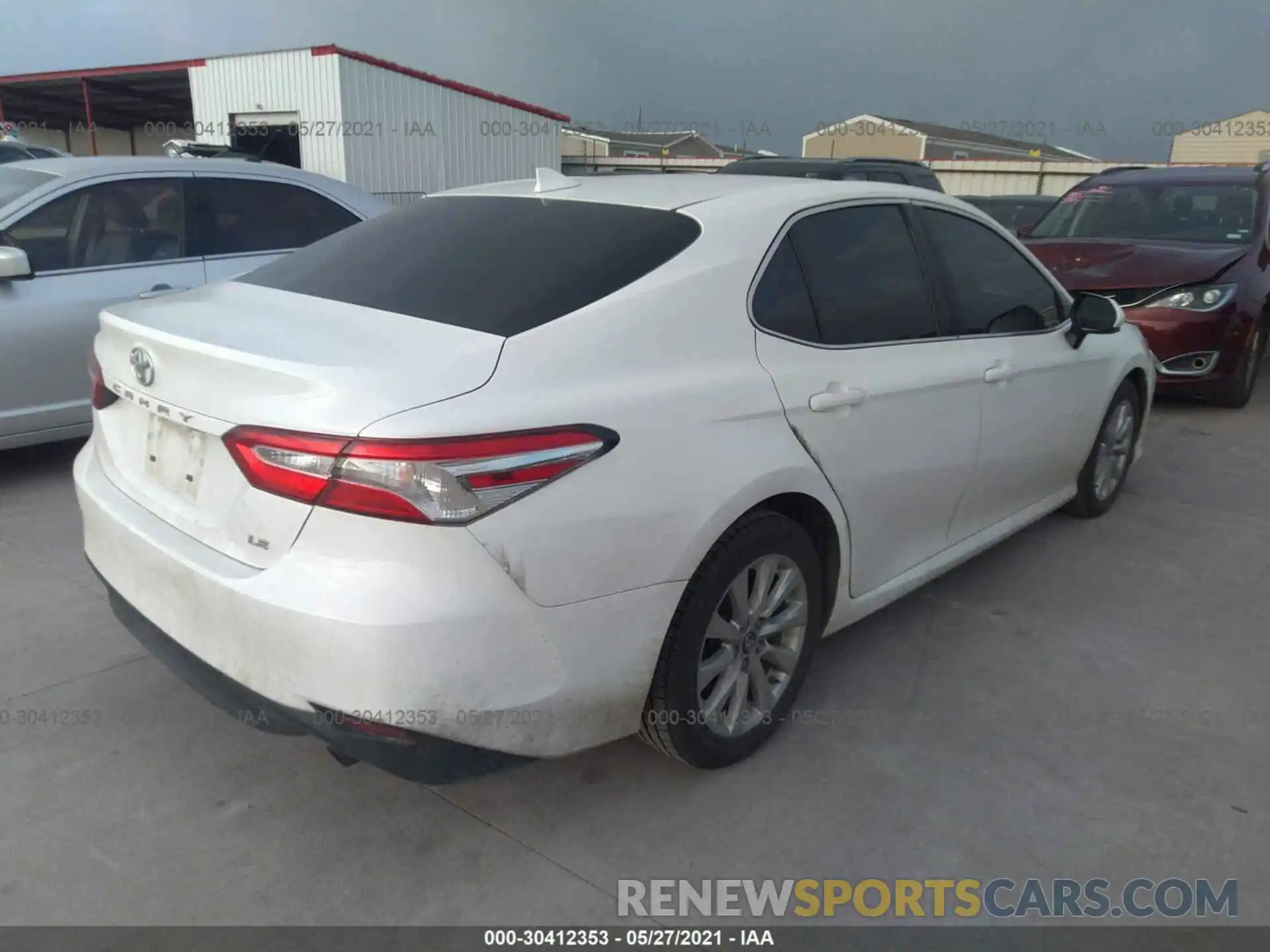 4 Фотография поврежденного автомобиля 4T1B11HK8KU235397 TOYOTA CAMRY 2019