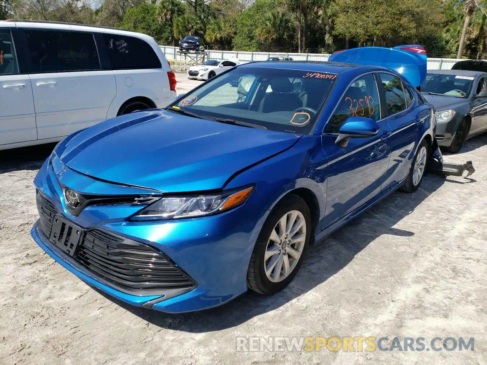 2 Photograph of a damaged car 4T1B11HK8KU236694 TOYOTA CAMRY 2019