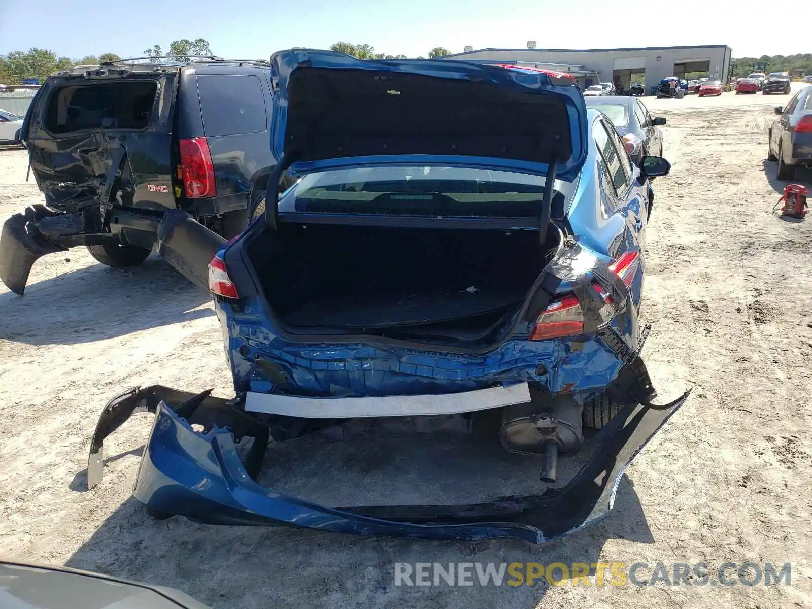 9 Photograph of a damaged car 4T1B11HK8KU236694 TOYOTA CAMRY 2019