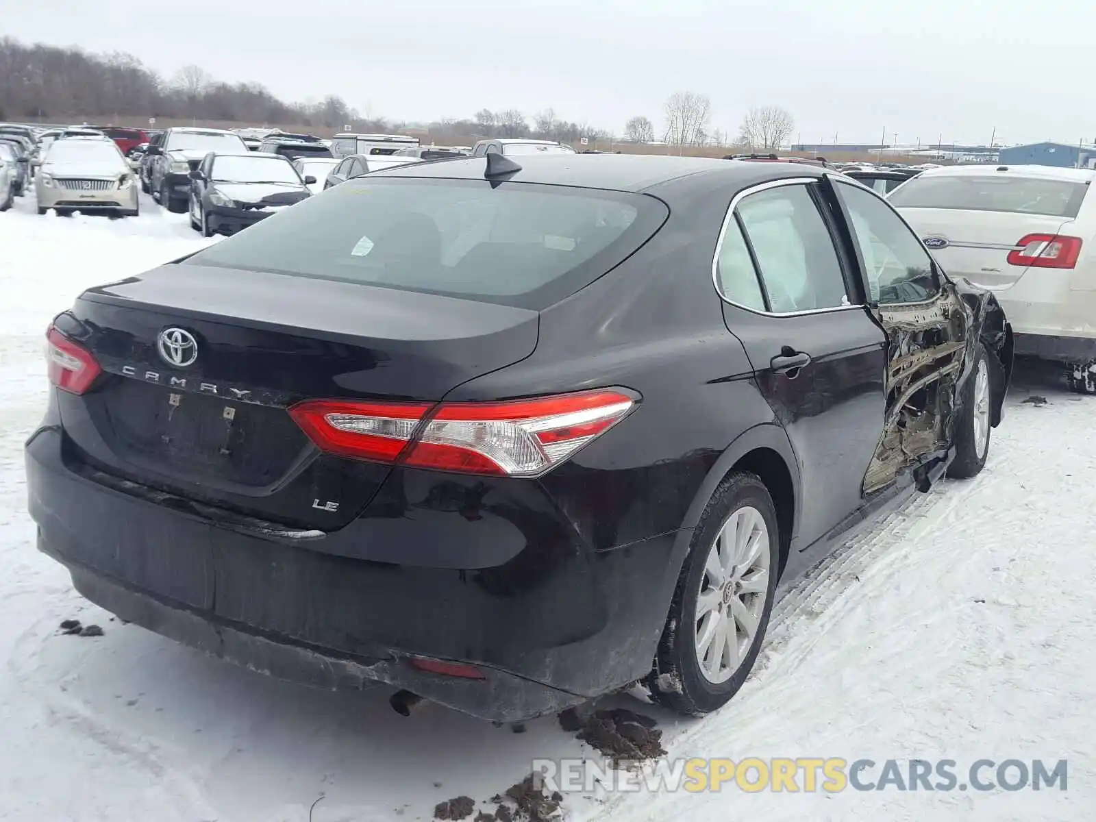 4 Фотография поврежденного автомобиля 4T1B11HK8KU237893 TOYOTA CAMRY 2019