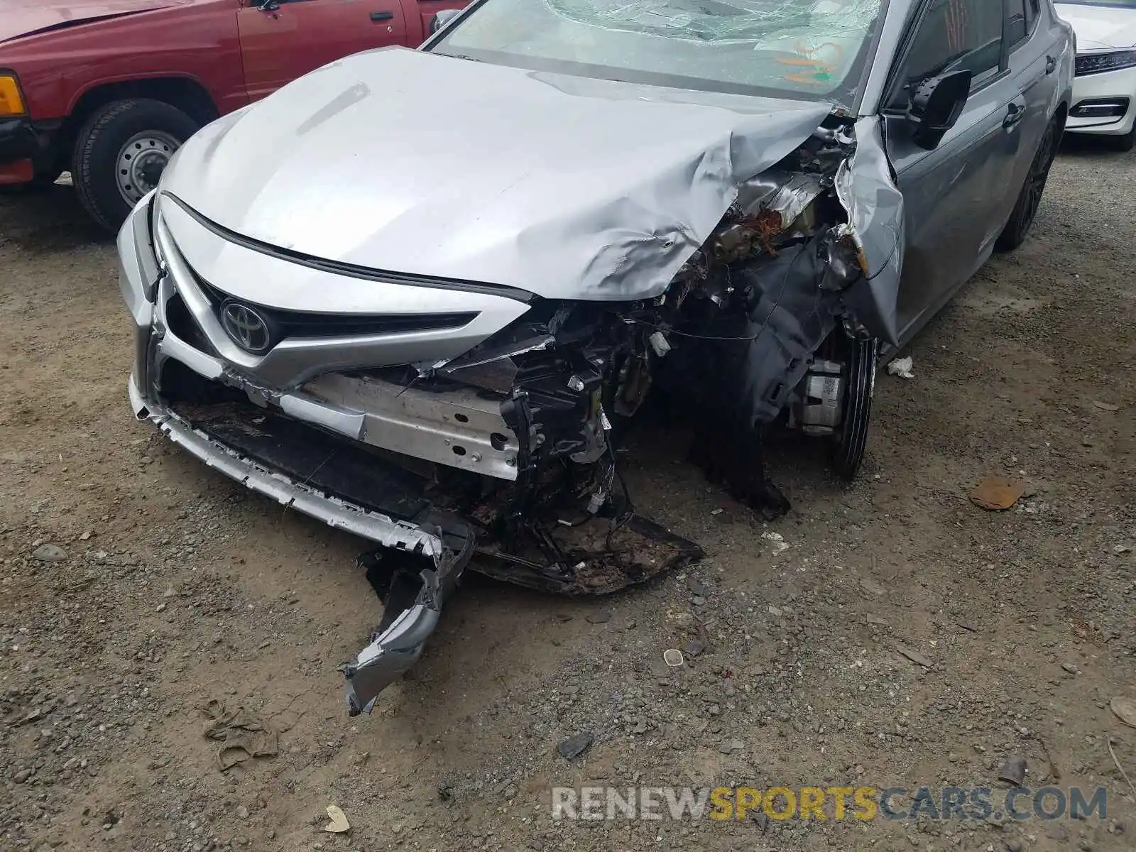 9 Photograph of a damaged car 4T1B11HK8KU238137 TOYOTA CAMRY 2019