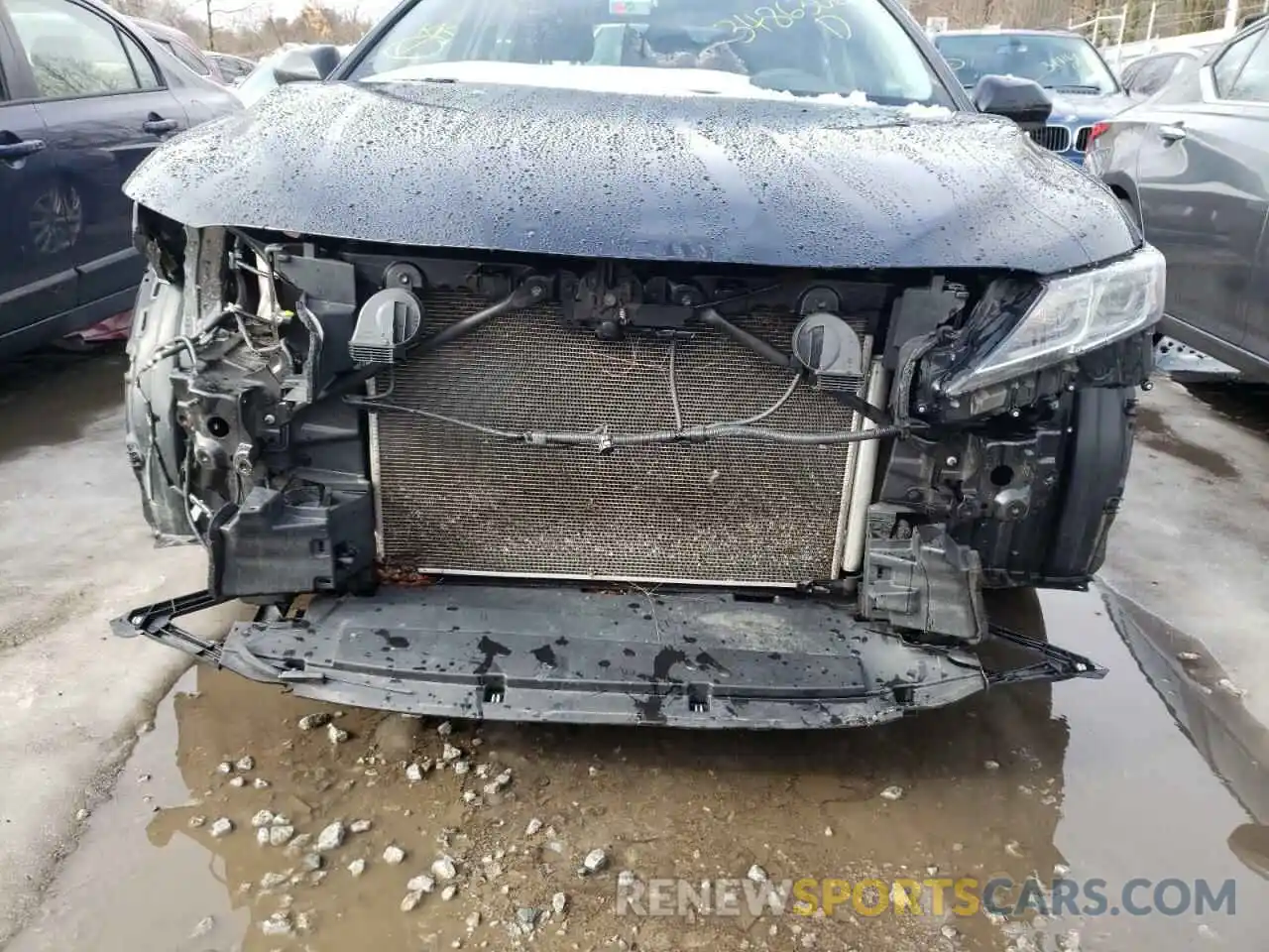 9 Photograph of a damaged car 4T1B11HK8KU238638 TOYOTA CAMRY 2019