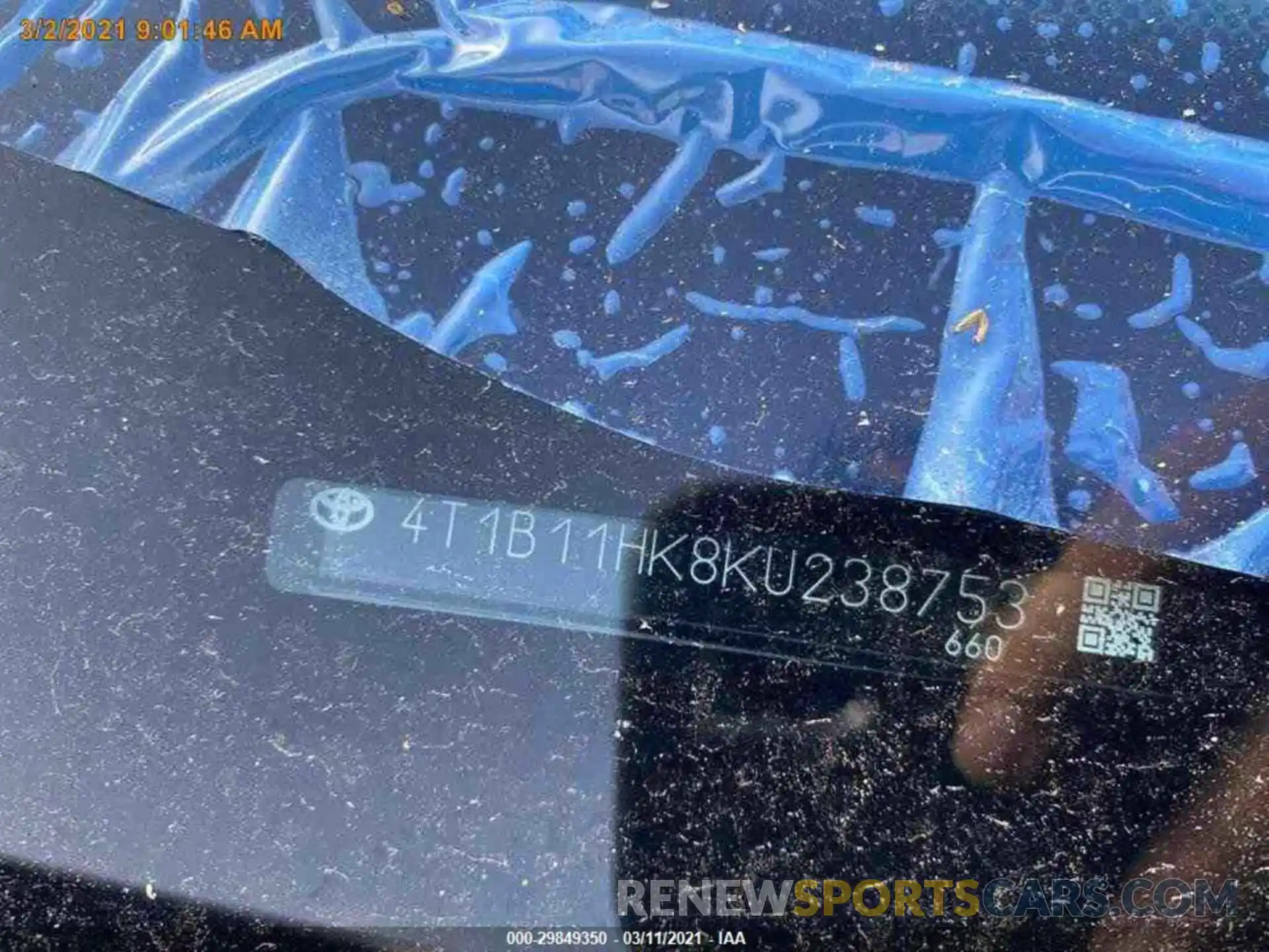 14 Photograph of a damaged car 4T1B11HK8KU238753 TOYOTA CAMRY 2019