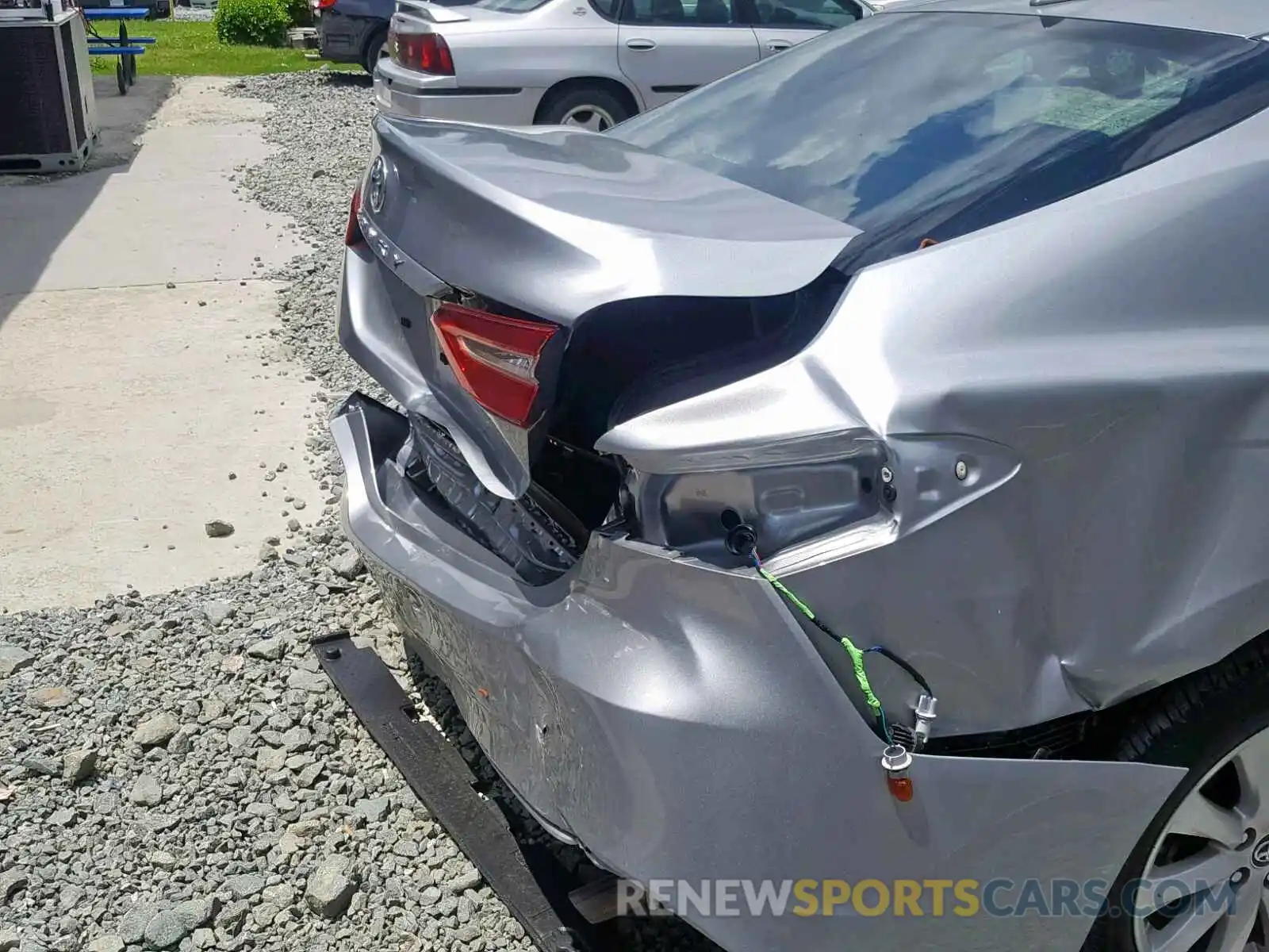 9 Photograph of a damaged car 4T1B11HK8KU239739 TOYOTA CAMRY 2019