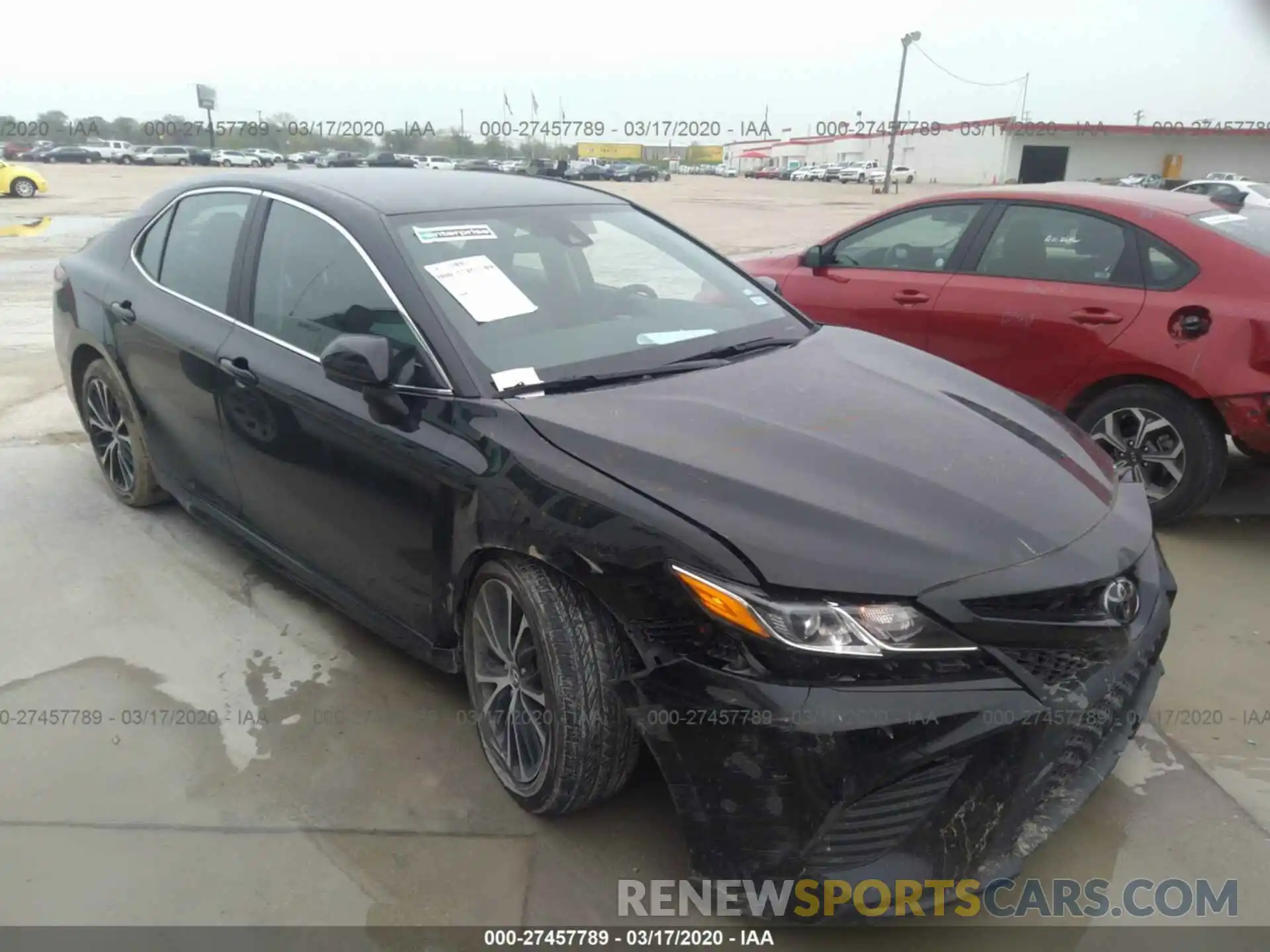 1 Photograph of a damaged car 4T1B11HK8KU239742 TOYOTA CAMRY 2019