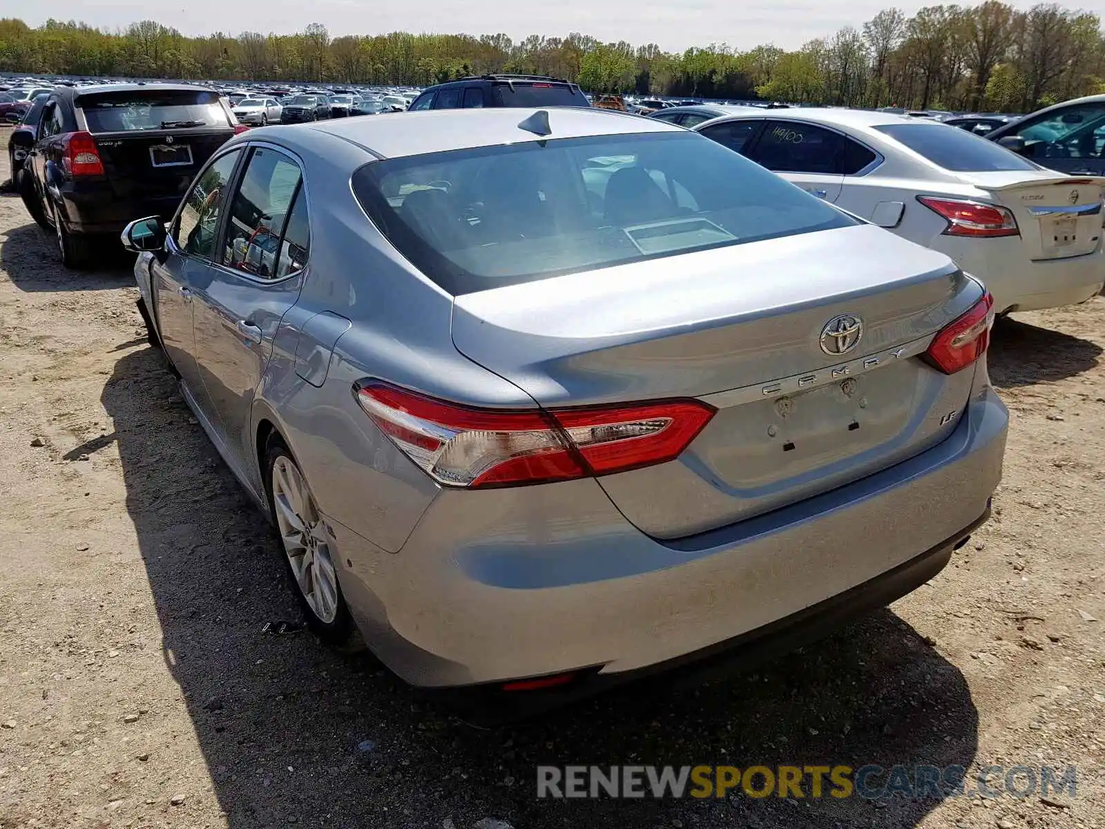 3 Photograph of a damaged car 4T1B11HK8KU240082 TOYOTA CAMRY 2019