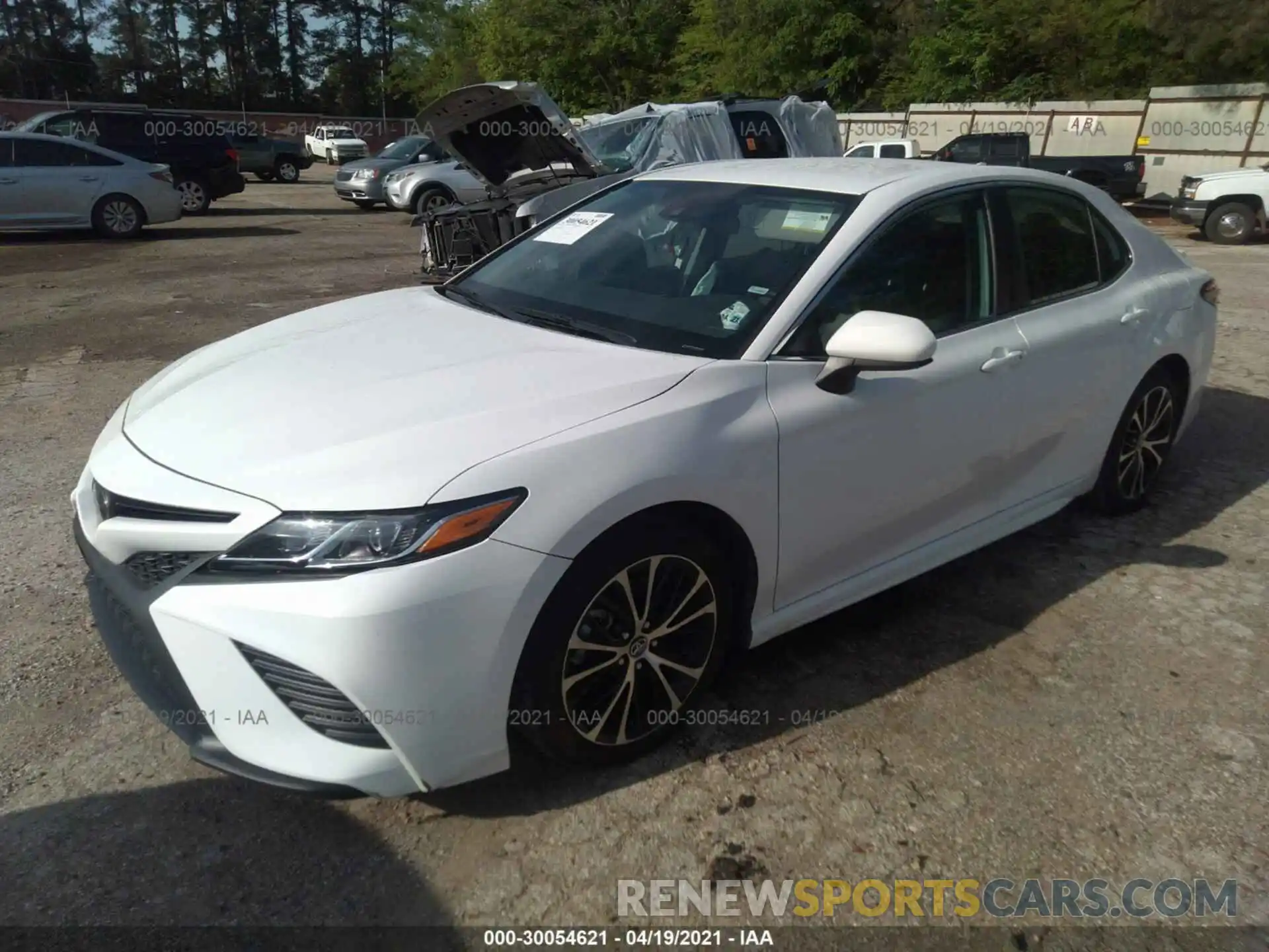 2 Photograph of a damaged car 4T1B11HK8KU240471 TOYOTA CAMRY 2019