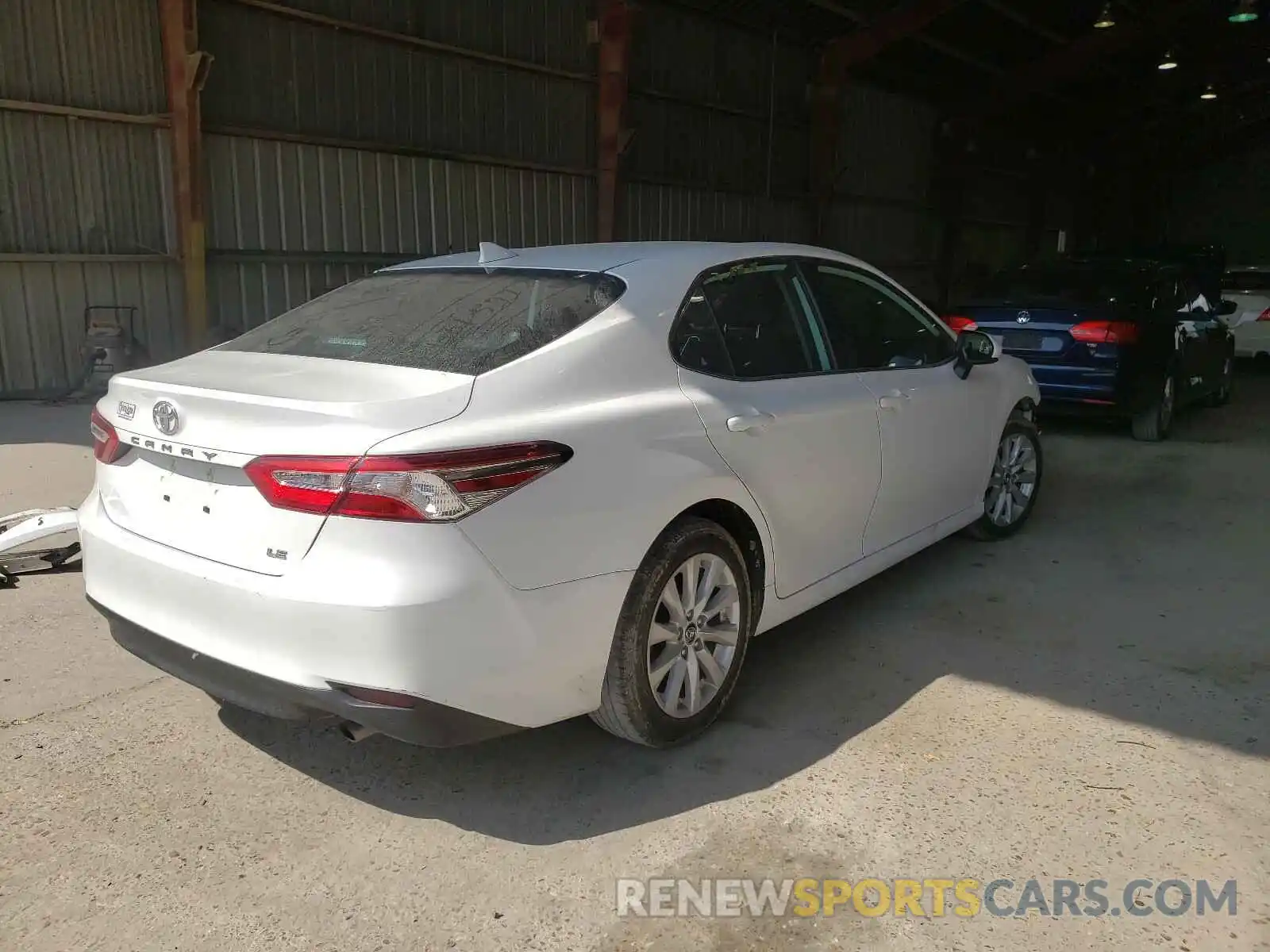 4 Фотография поврежденного автомобиля 4T1B11HK8KU240616 TOYOTA CAMRY 2019