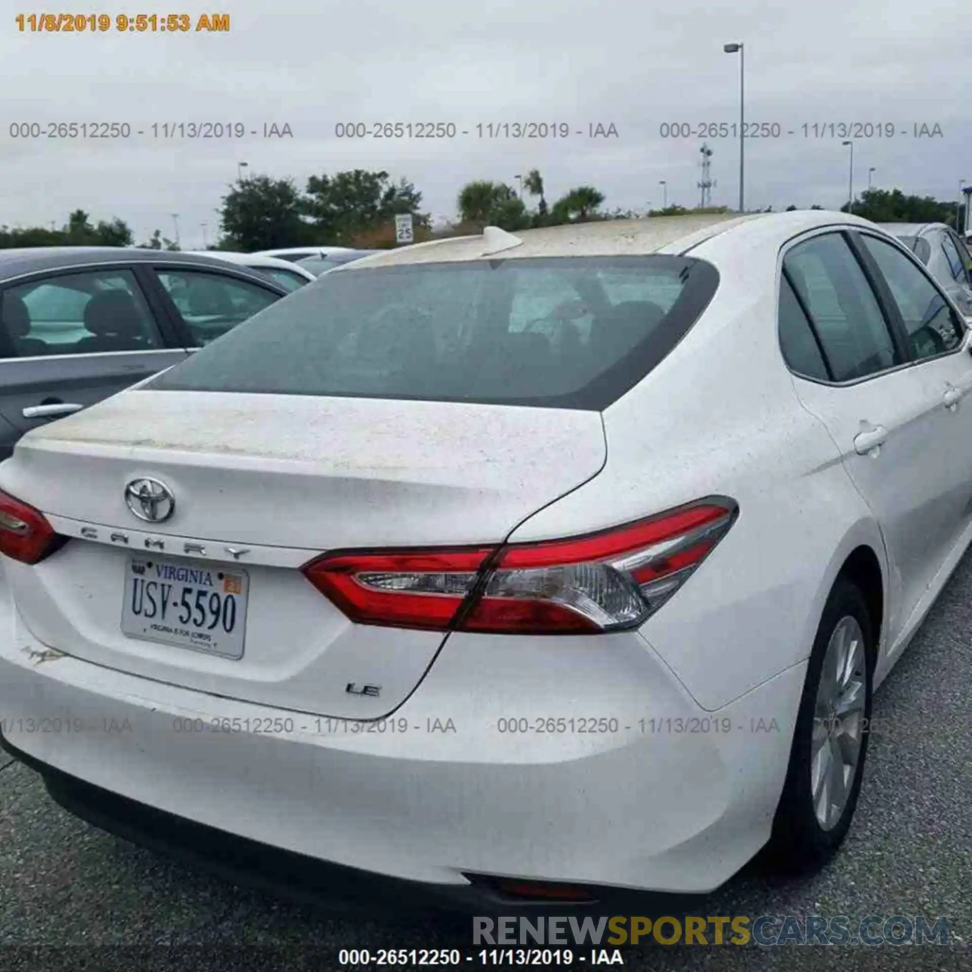 16 Photograph of a damaged car 4T1B11HK8KU241815 TOYOTA CAMRY 2019