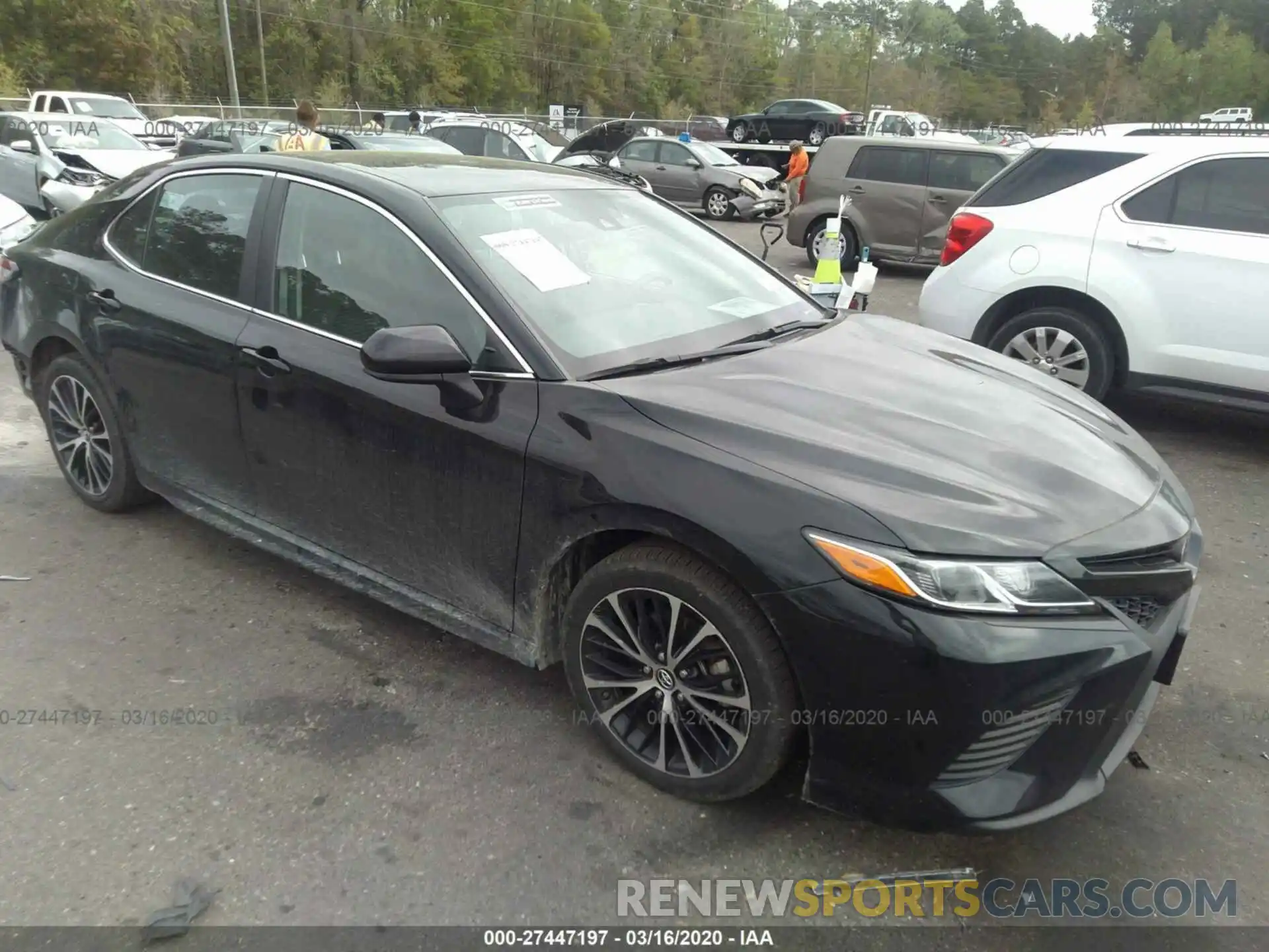 1 Photograph of a damaged car 4T1B11HK8KU243810 TOYOTA CAMRY 2019