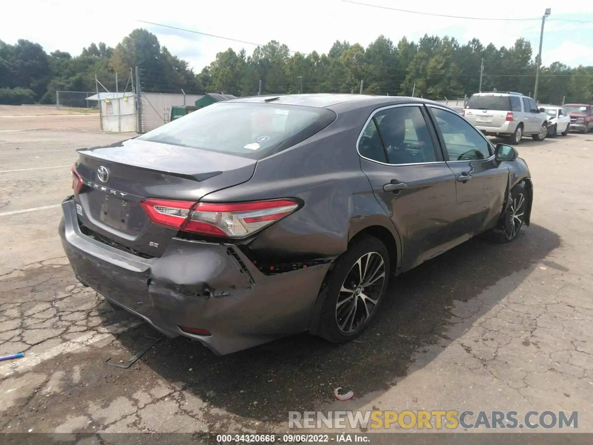 4 Фотография поврежденного автомобиля 4T1B11HK8KU244858 TOYOTA CAMRY 2019