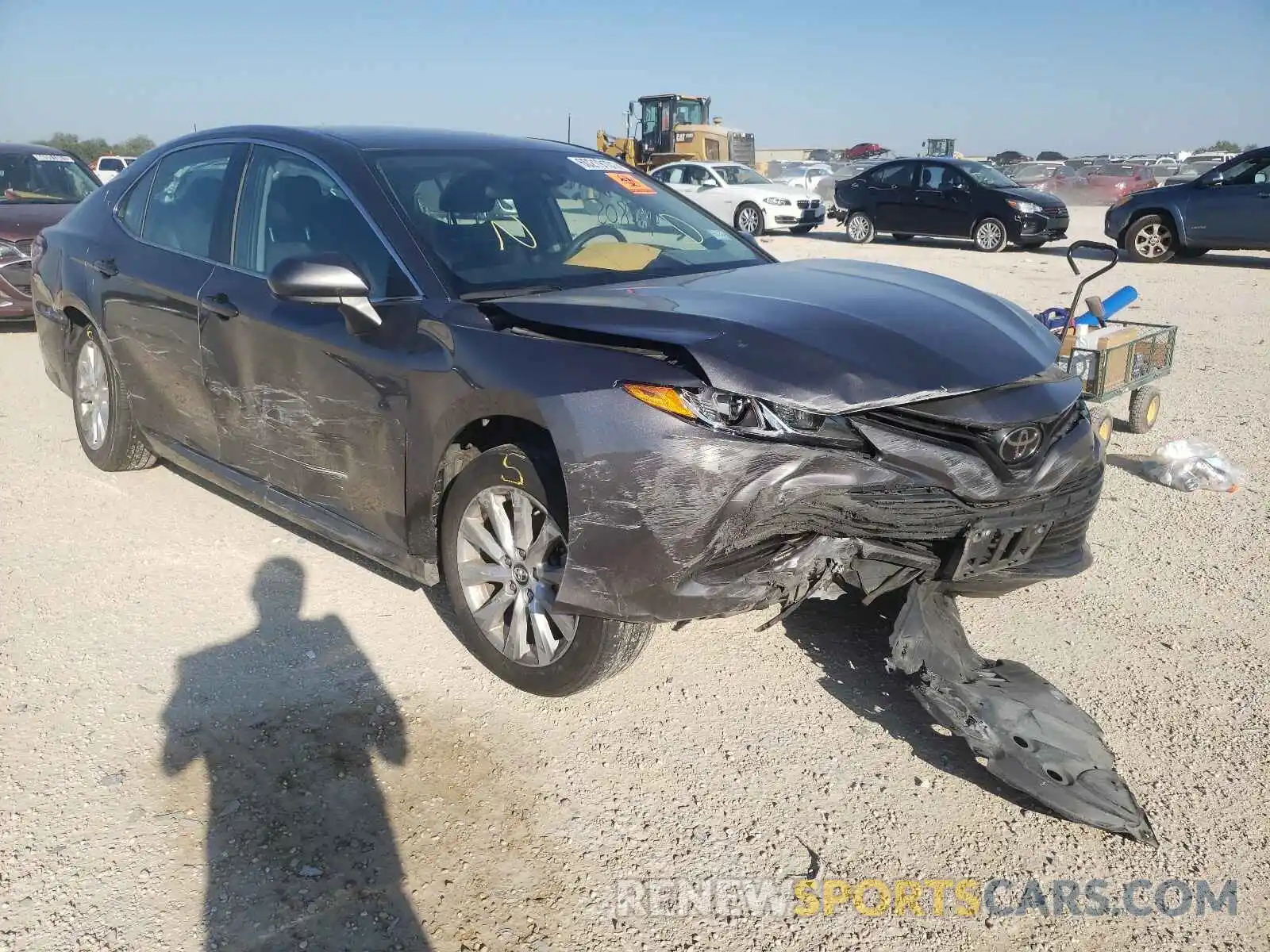 1 Photograph of a damaged car 4T1B11HK8KU245198 TOYOTA CAMRY 2019