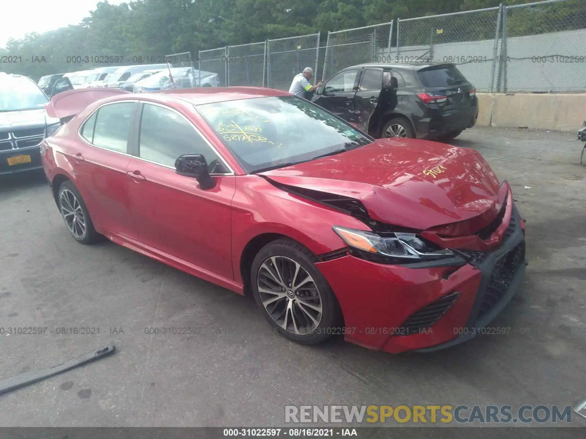 1 Photograph of a damaged car 4T1B11HK8KU245346 TOYOTA CAMRY 2019