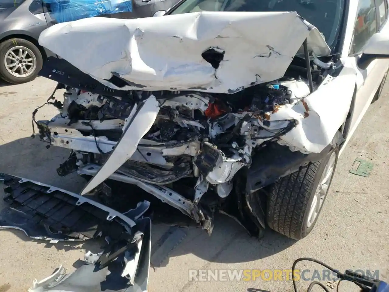 9 Photograph of a damaged car 4T1B11HK8KU248358 TOYOTA CAMRY 2019