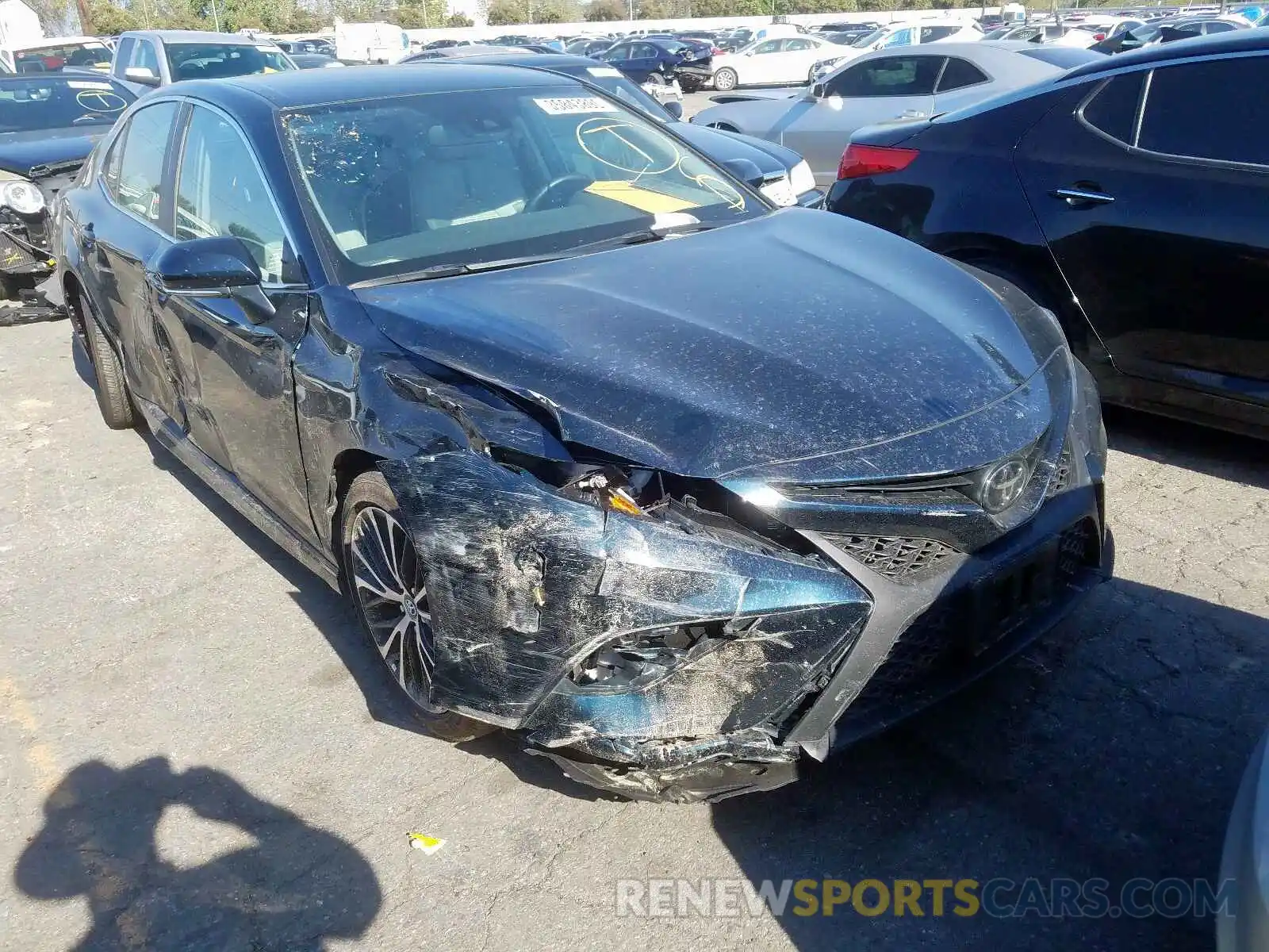 1 Photograph of a damaged car 4T1B11HK8KU249476 TOYOTA CAMRY 2019