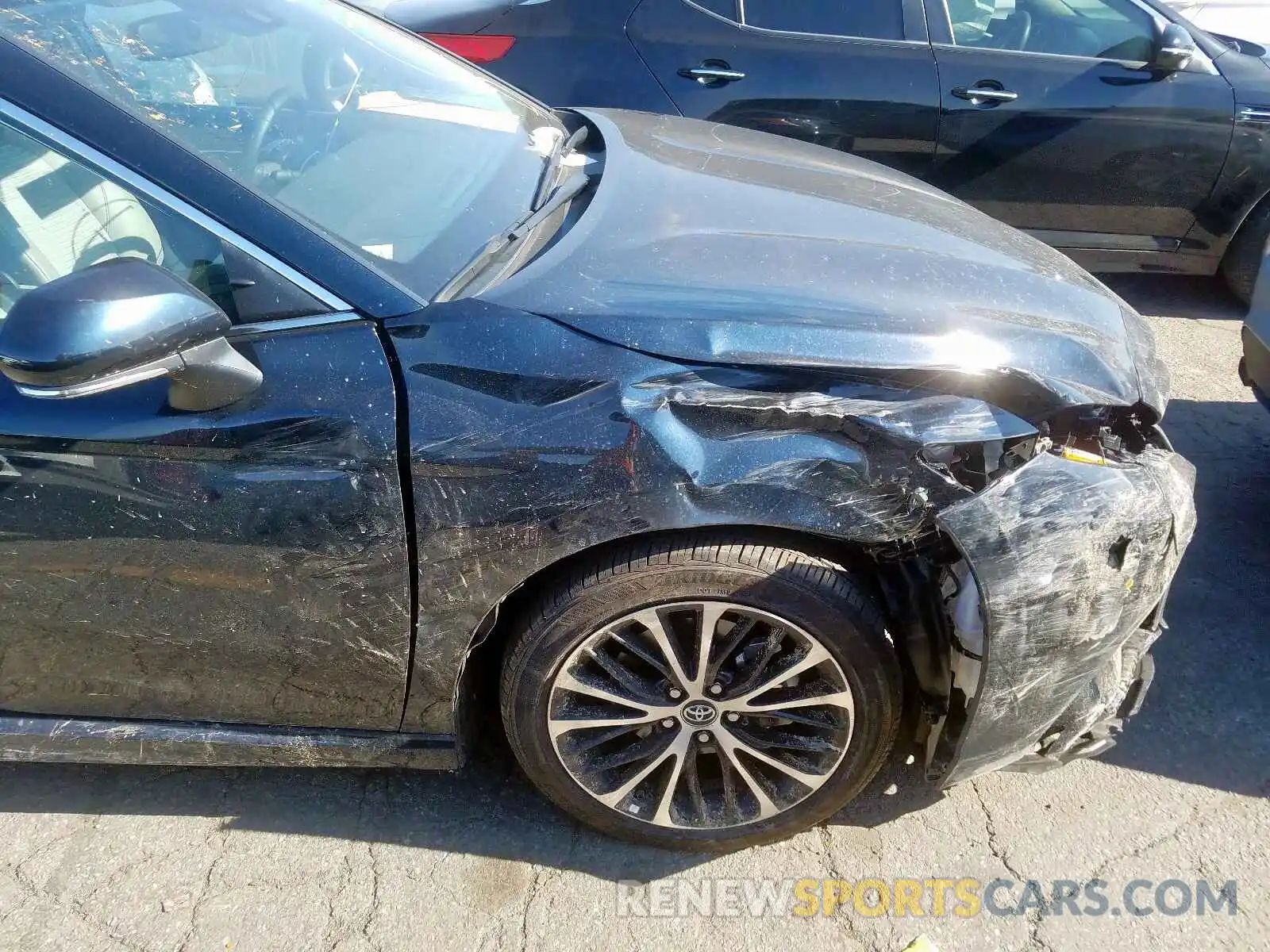 9 Photograph of a damaged car 4T1B11HK8KU249476 TOYOTA CAMRY 2019