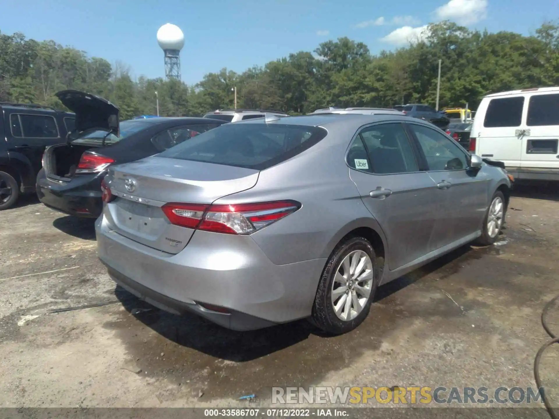 4 Photograph of a damaged car 4T1B11HK8KU250112 TOYOTA CAMRY 2019