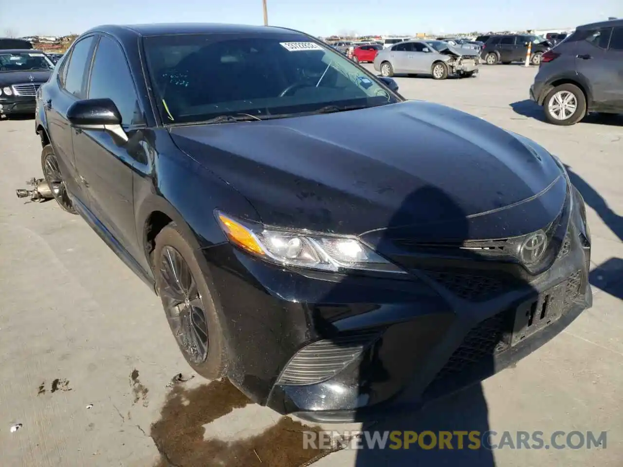 1 Photograph of a damaged car 4T1B11HK8KU251695 TOYOTA CAMRY 2019