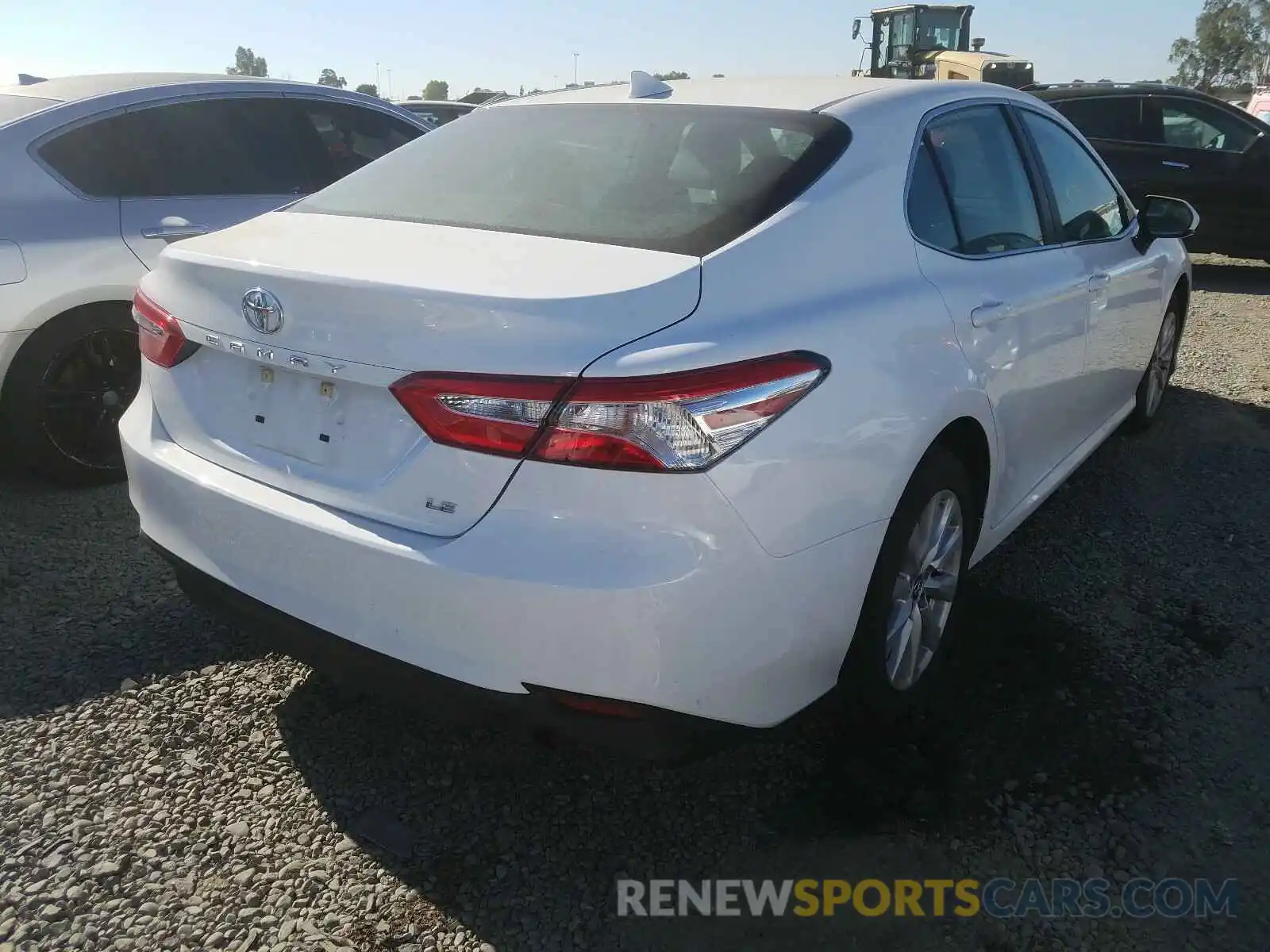 4 Photograph of a damaged car 4T1B11HK8KU252801 TOYOTA CAMRY 2019