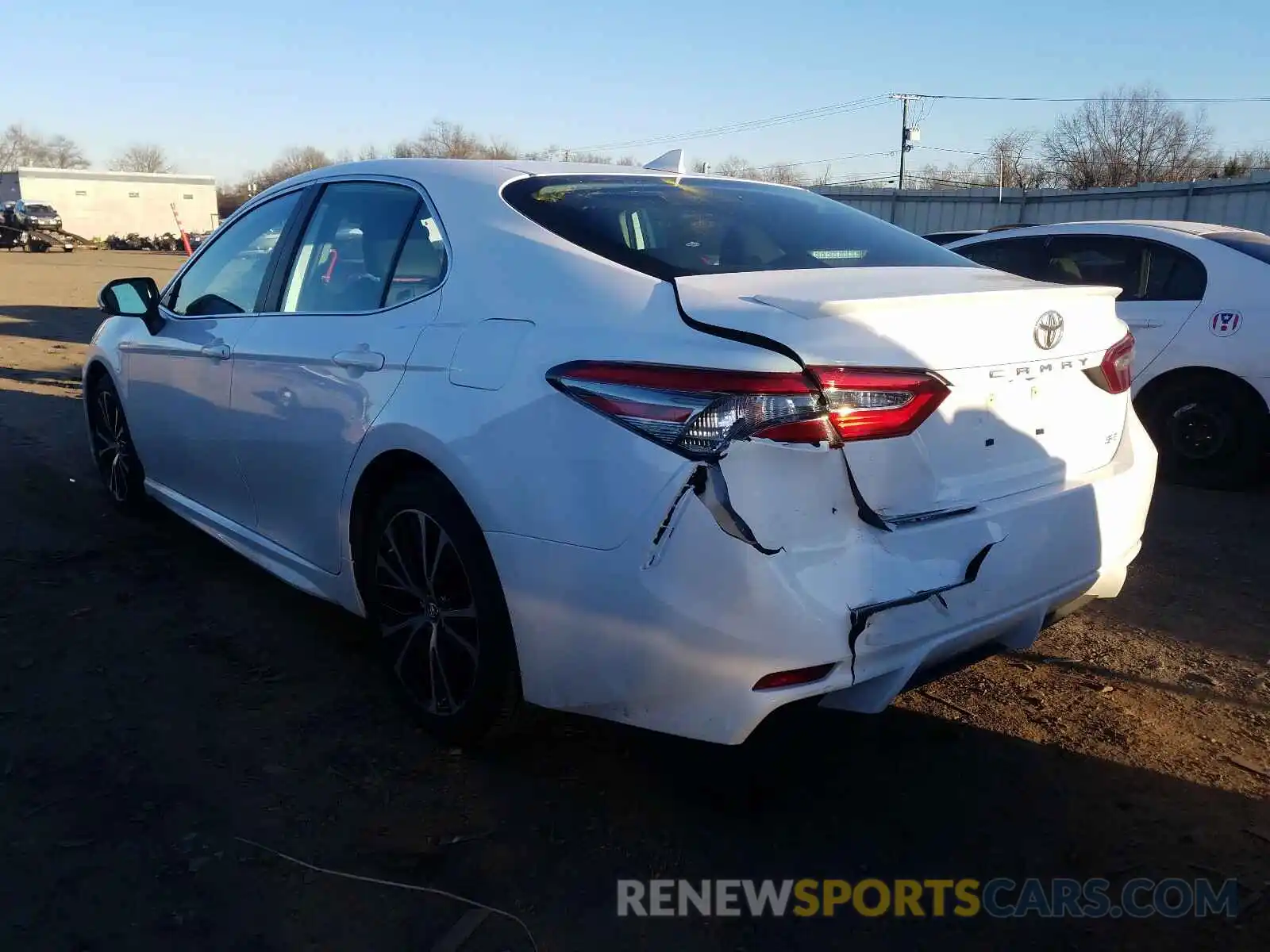 3 Photograph of a damaged car 4T1B11HK8KU253317 TOYOTA CAMRY 2019