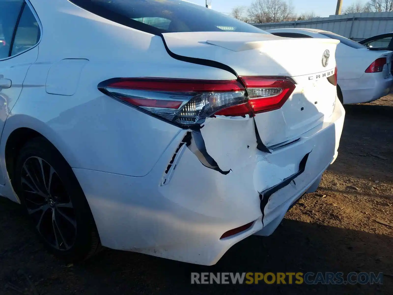 9 Photograph of a damaged car 4T1B11HK8KU253317 TOYOTA CAMRY 2019