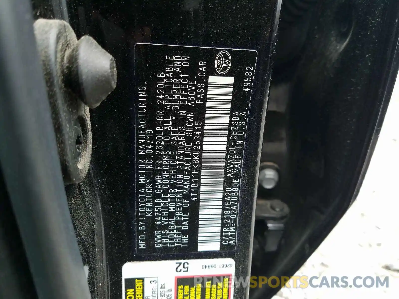 10 Photograph of a damaged car 4T1B11HK8KU253415 TOYOTA CAMRY 2019