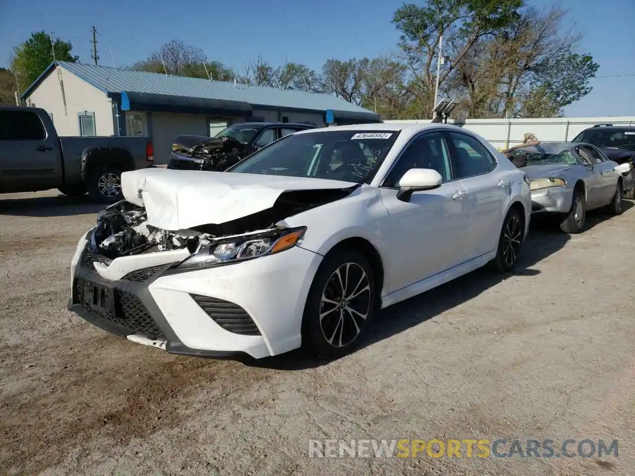 2 Photograph of a damaged car 4T1B11HK8KU253690 TOYOTA CAMRY 2019