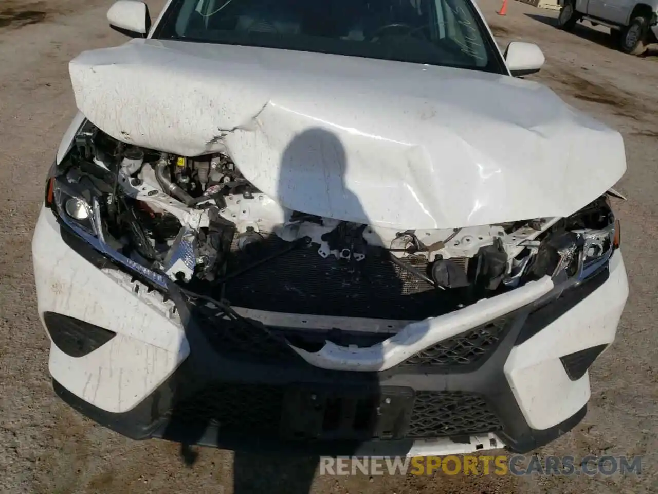 9 Photograph of a damaged car 4T1B11HK8KU253690 TOYOTA CAMRY 2019