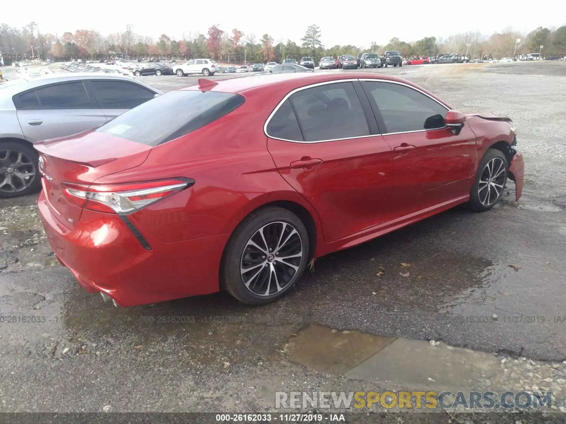 4 Photograph of a damaged car 4T1B11HK8KU254371 TOYOTA CAMRY 2019