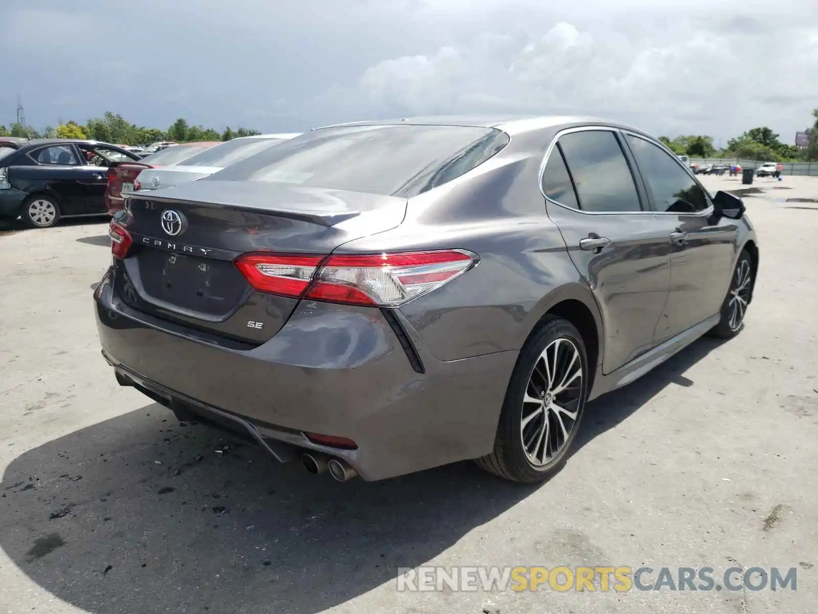 4 Photograph of a damaged car 4T1B11HK8KU254533 TOYOTA CAMRY 2019