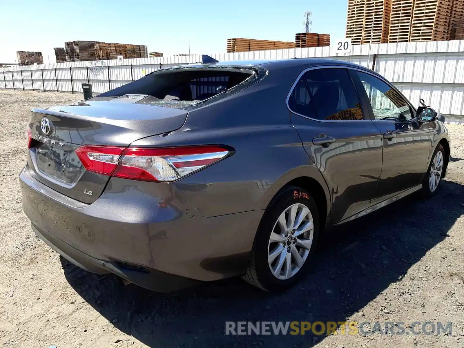 4 Photograph of a damaged car 4T1B11HK8KU254810 TOYOTA CAMRY 2019