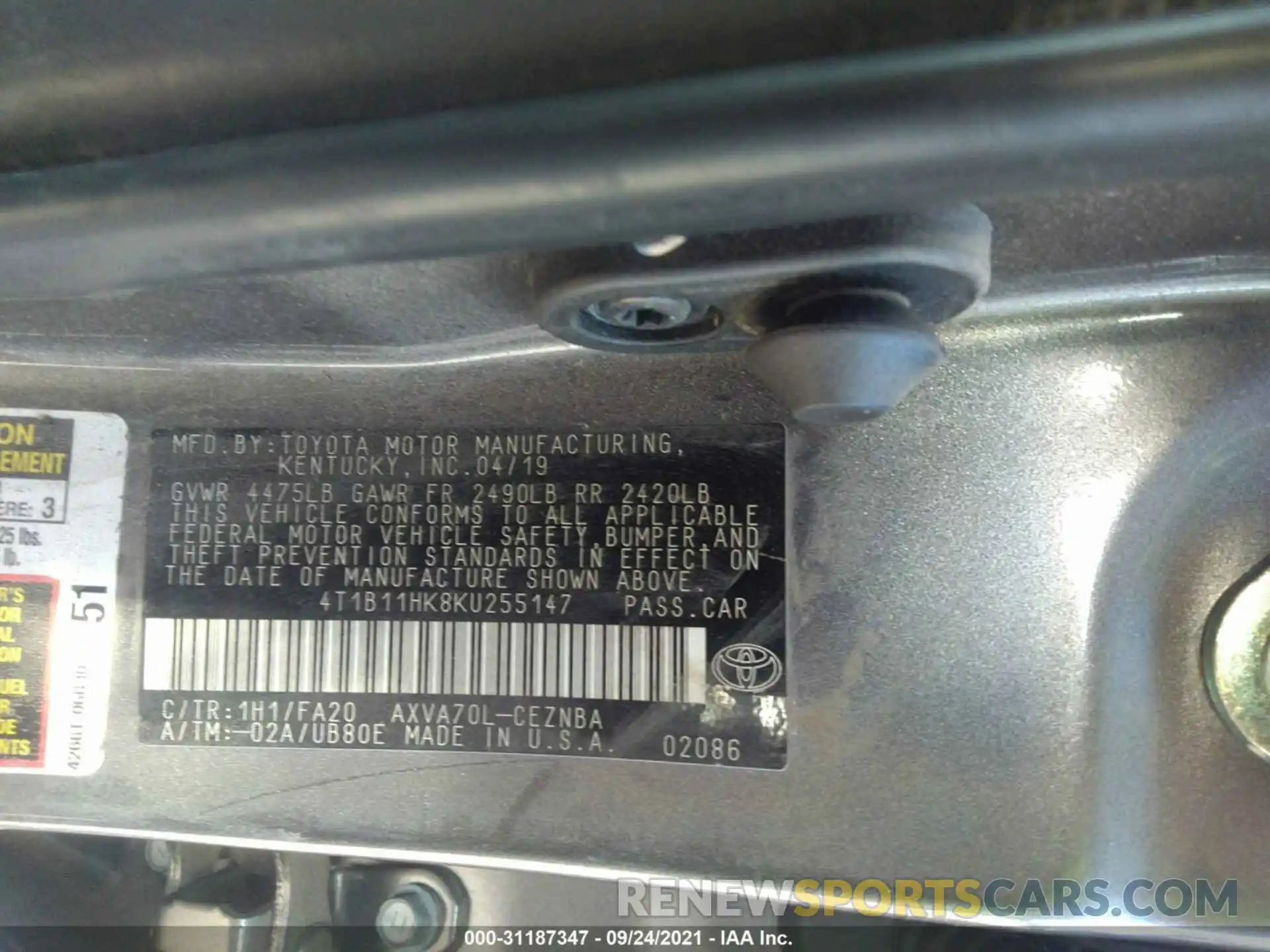 9 Photograph of a damaged car 4T1B11HK8KU255147 TOYOTA CAMRY 2019