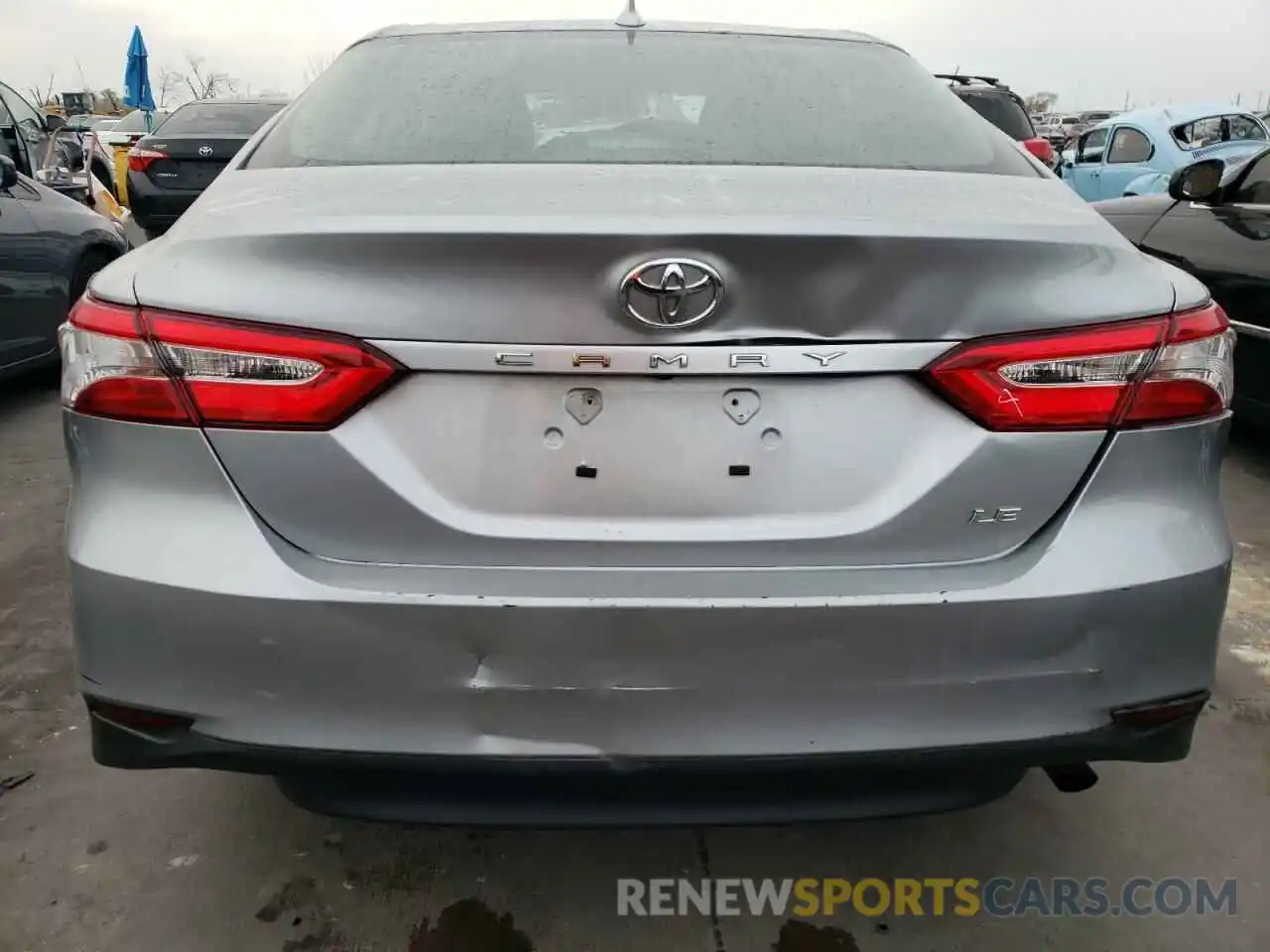 9 Photograph of a damaged car 4T1B11HK8KU256332 TOYOTA CAMRY 2019