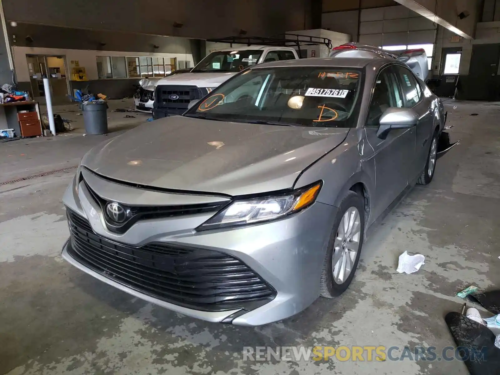 2 Photograph of a damaged car 4T1B11HK8KU256380 TOYOTA CAMRY 2019