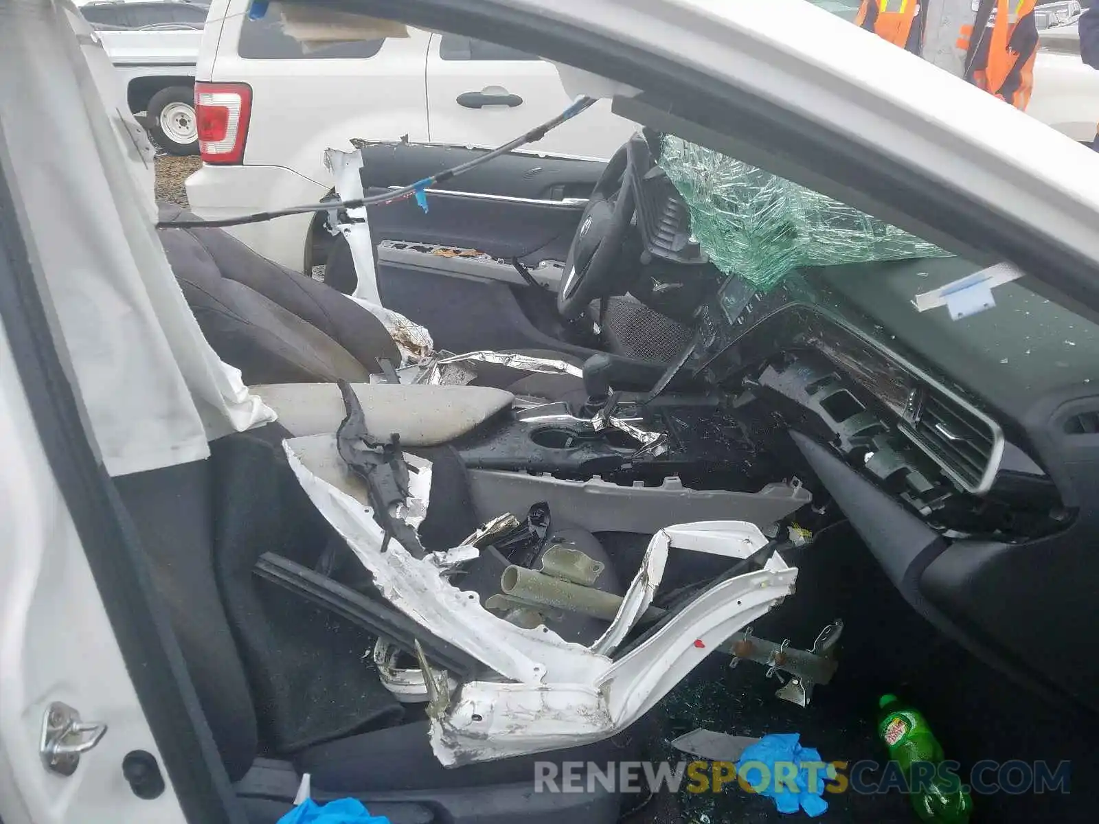 5 Photograph of a damaged car 4T1B11HK8KU257240 TOYOTA CAMRY 2019