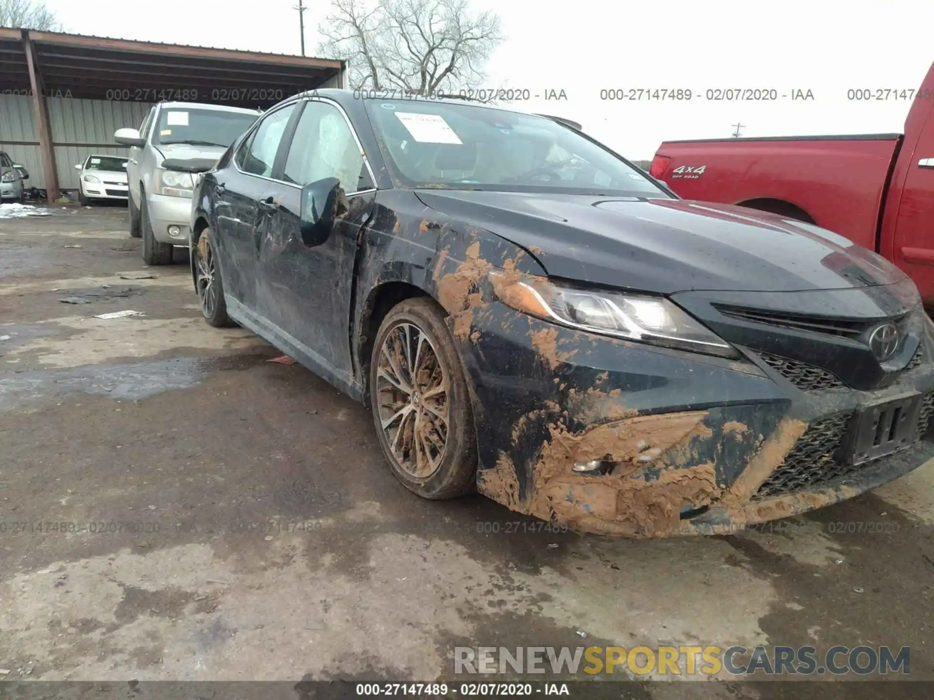 6 Photograph of a damaged car 4T1B11HK8KU257268 TOYOTA CAMRY 2019