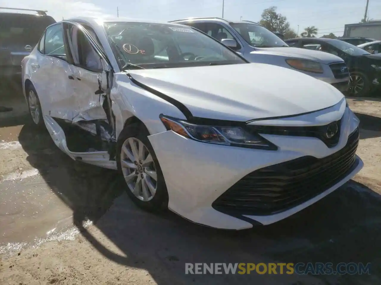 1 Photograph of a damaged car 4T1B11HK8KU257805 TOYOTA CAMRY 2019