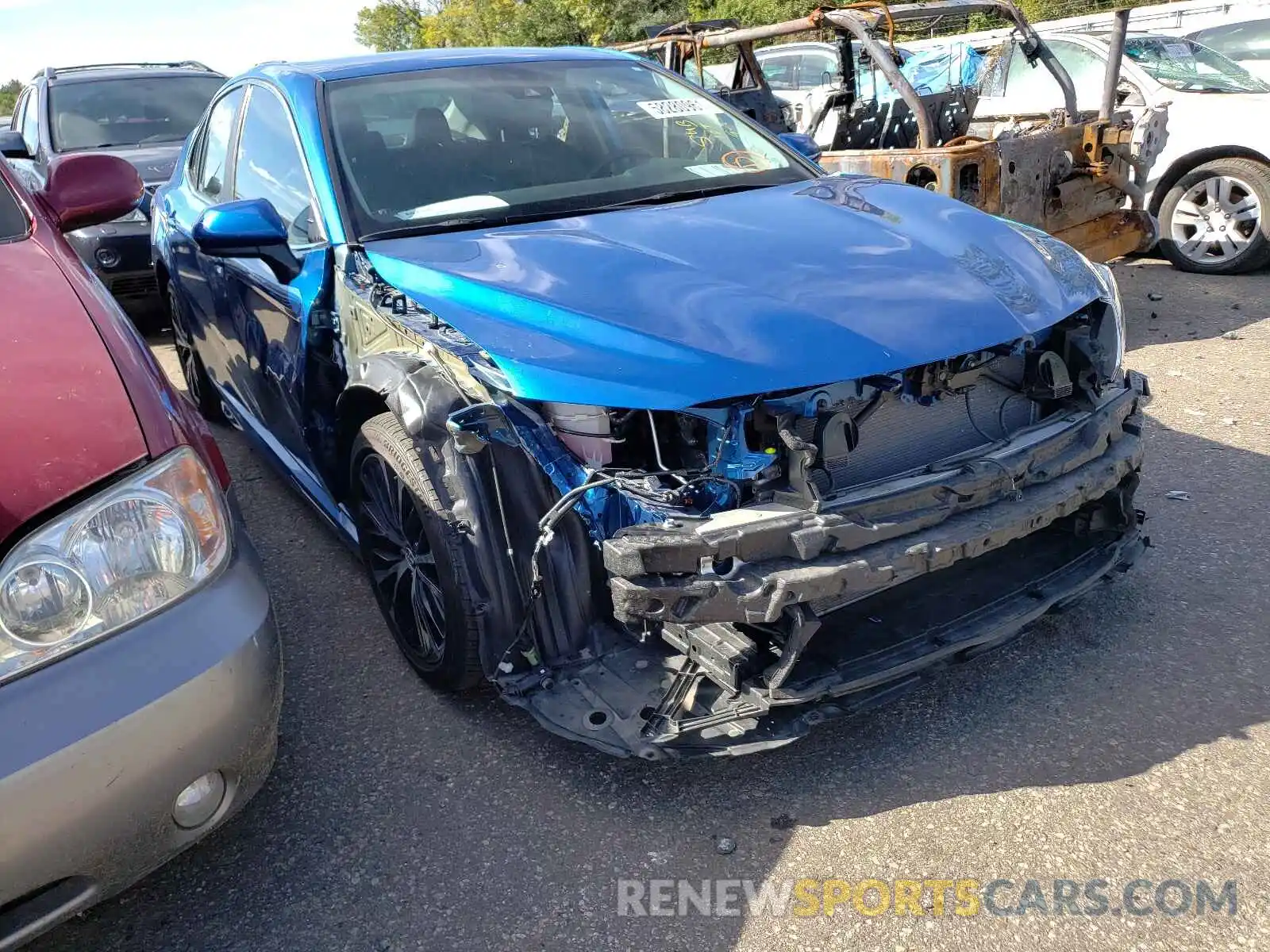 1 Photograph of a damaged car 4T1B11HK8KU258274 TOYOTA CAMRY 2019