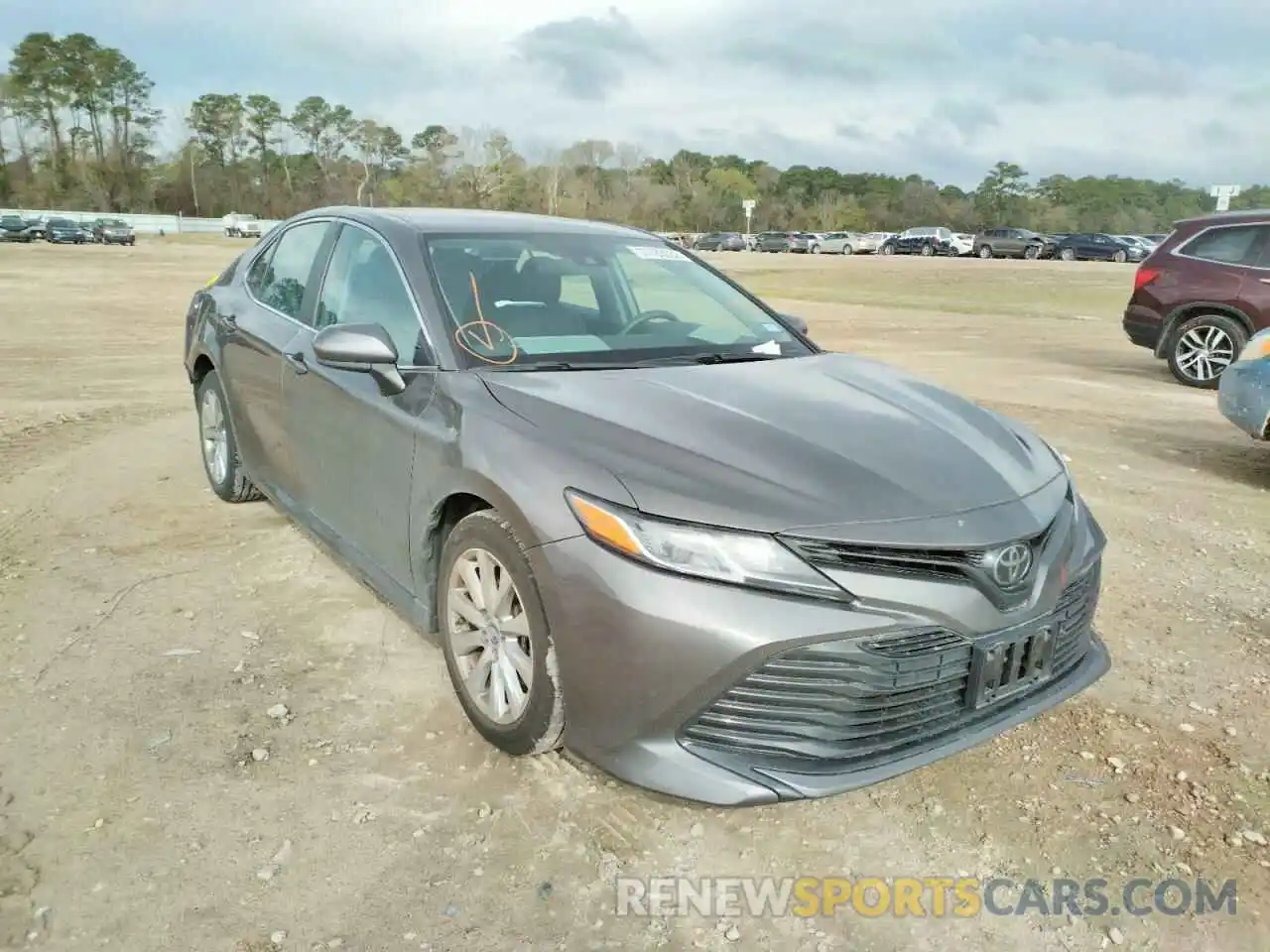 1 Photograph of a damaged car 4T1B11HK8KU258338 TOYOTA CAMRY 2019