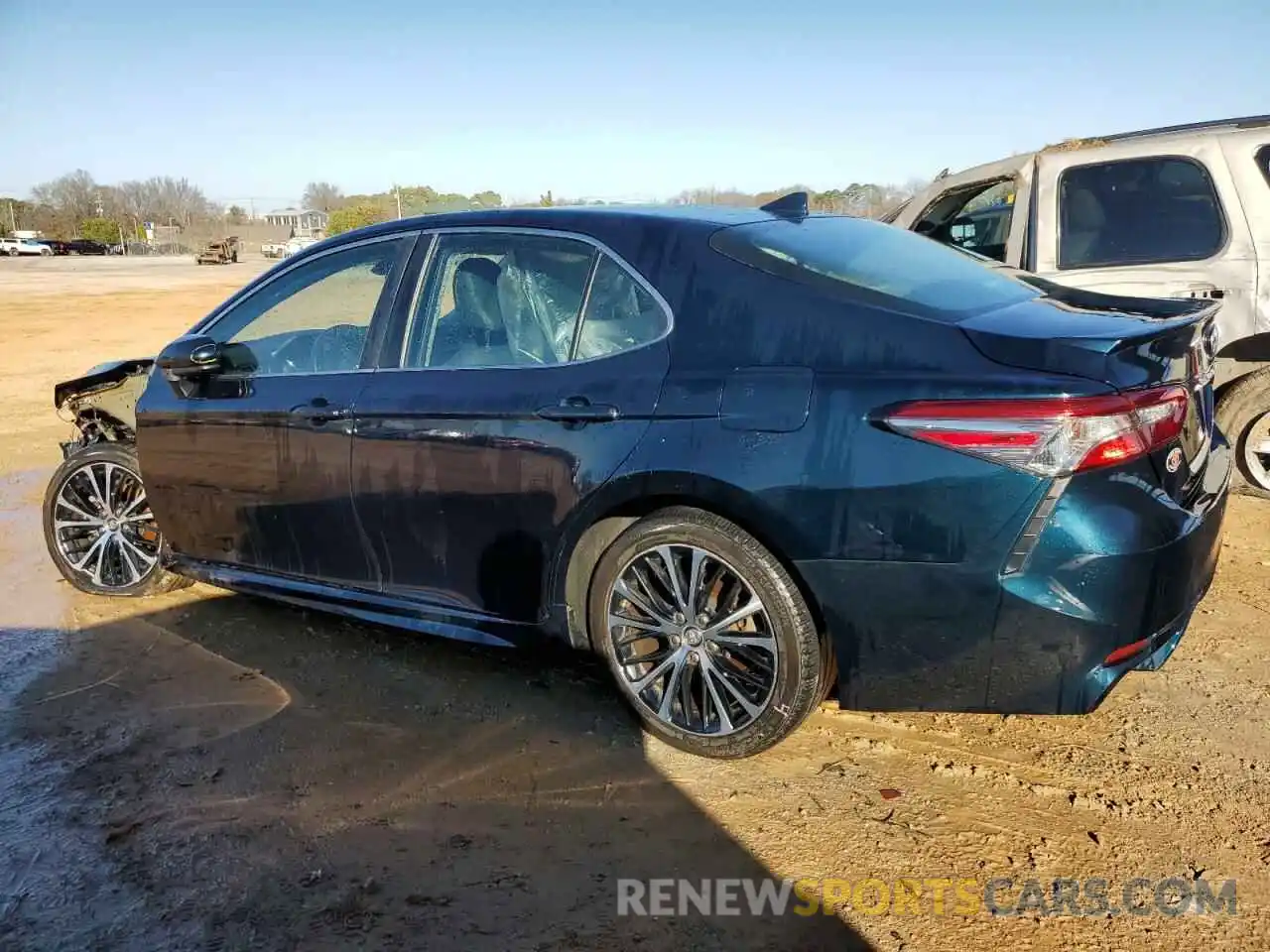 2 Photograph of a damaged car 4T1B11HK8KU258341 TOYOTA CAMRY 2019